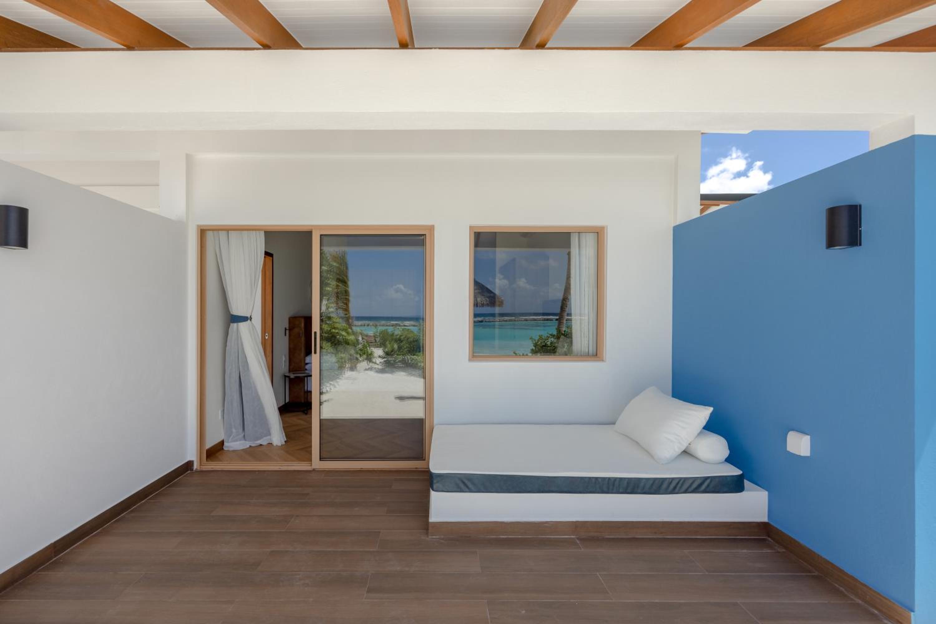 Family Beach Villa - Photo 8
