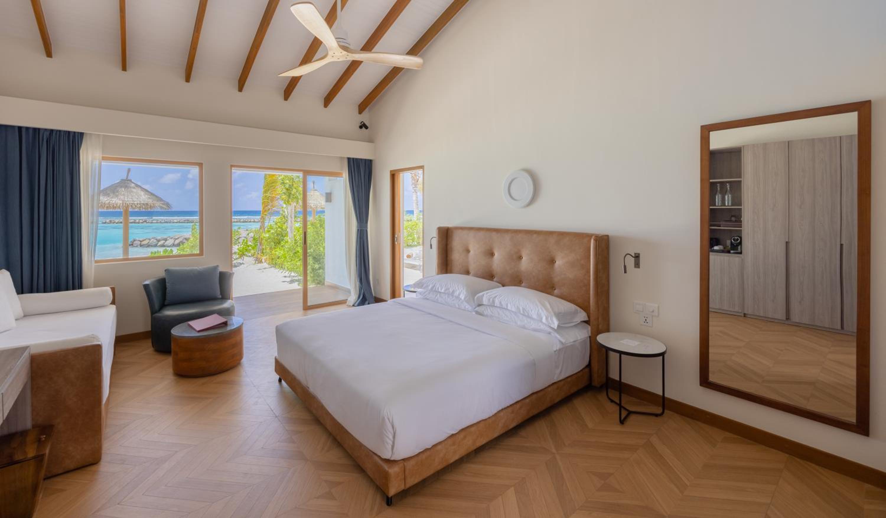 Family Beach Villa - Photo 2