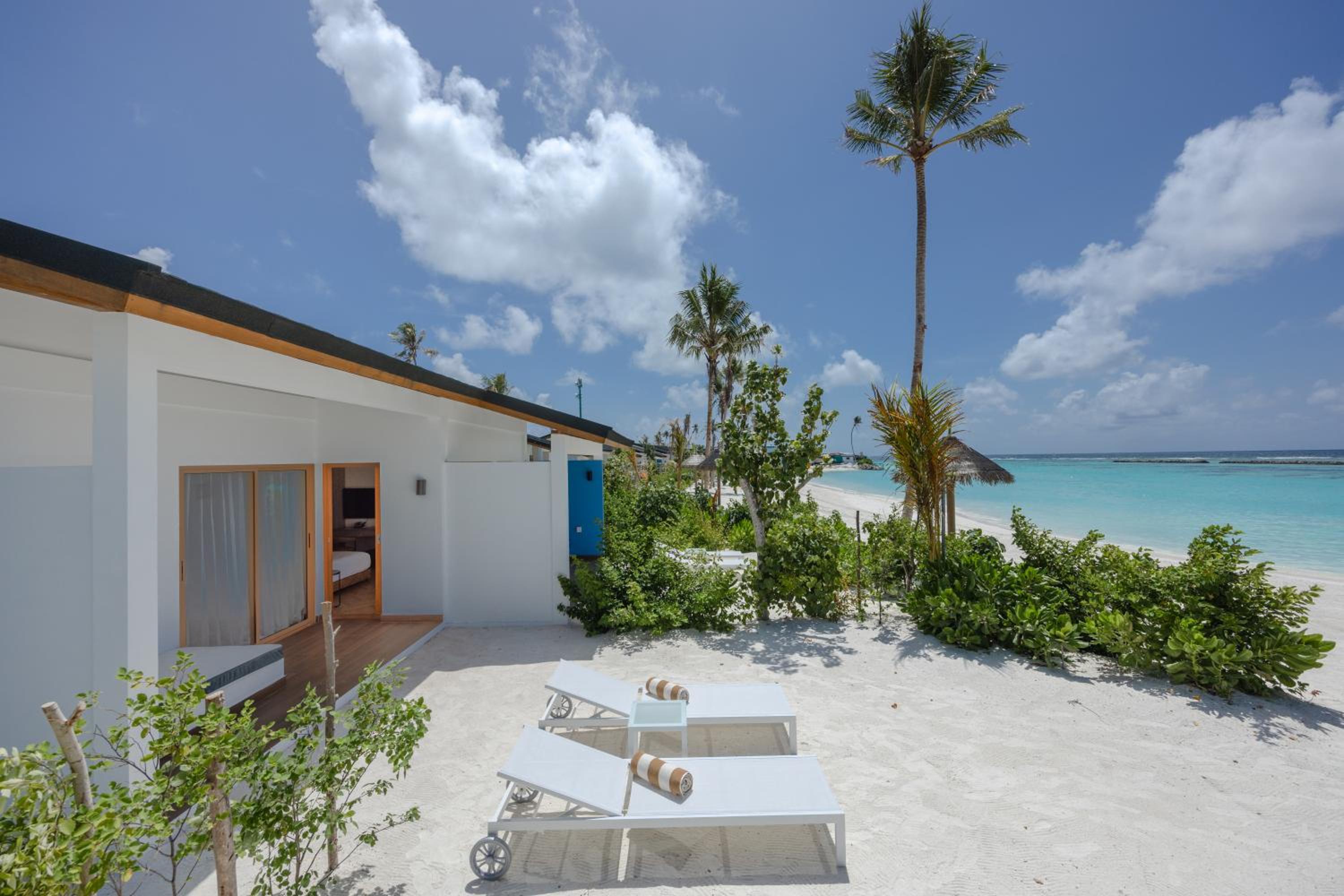 Family Beach Villa - Photo 5