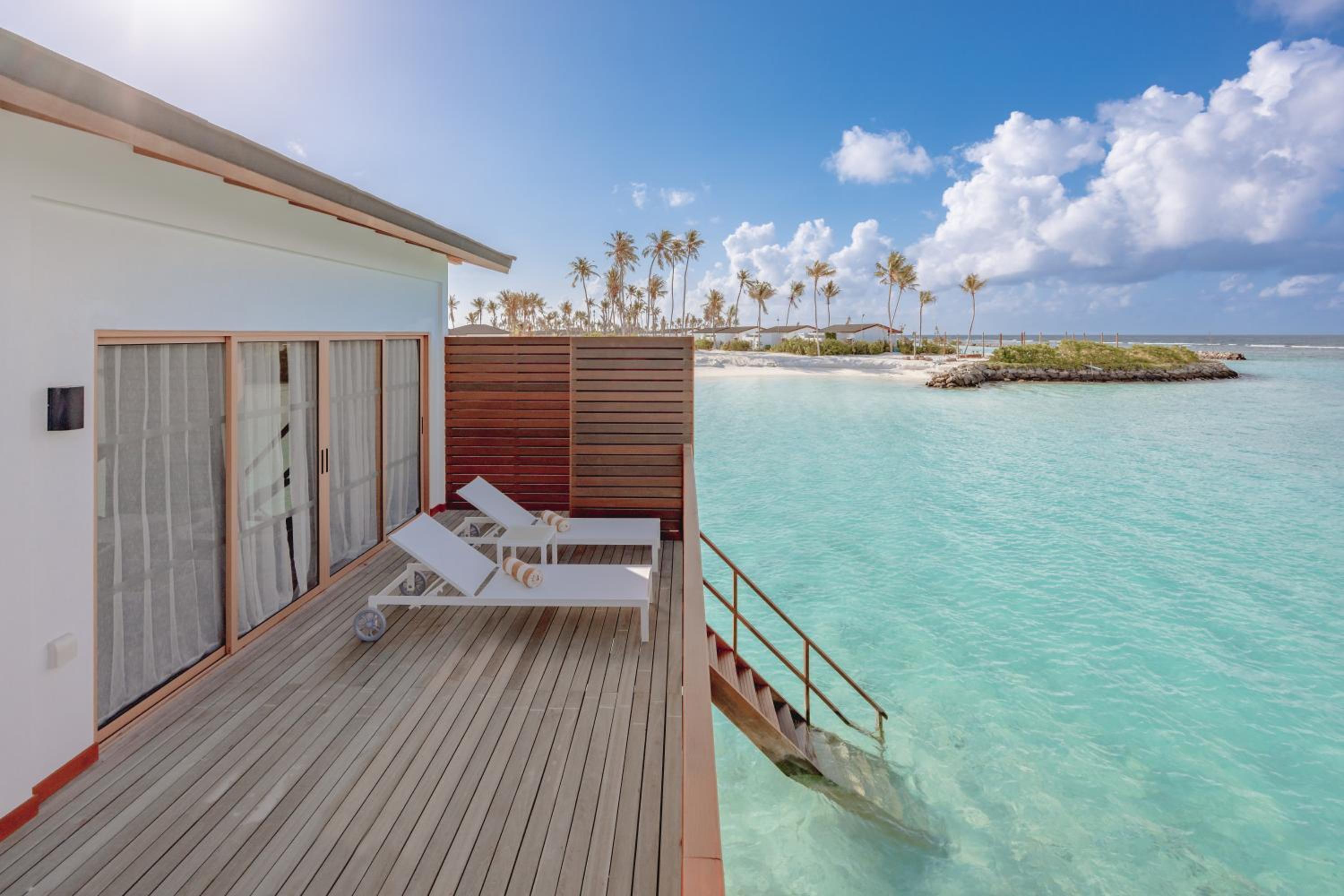 Lagoon Villa with Sunrise View