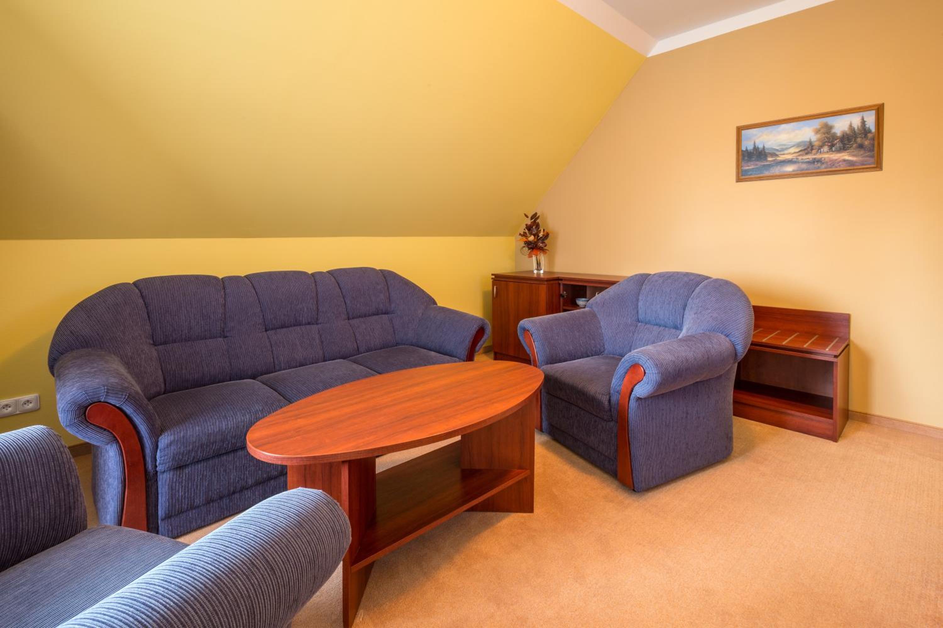 Apartment photo 3