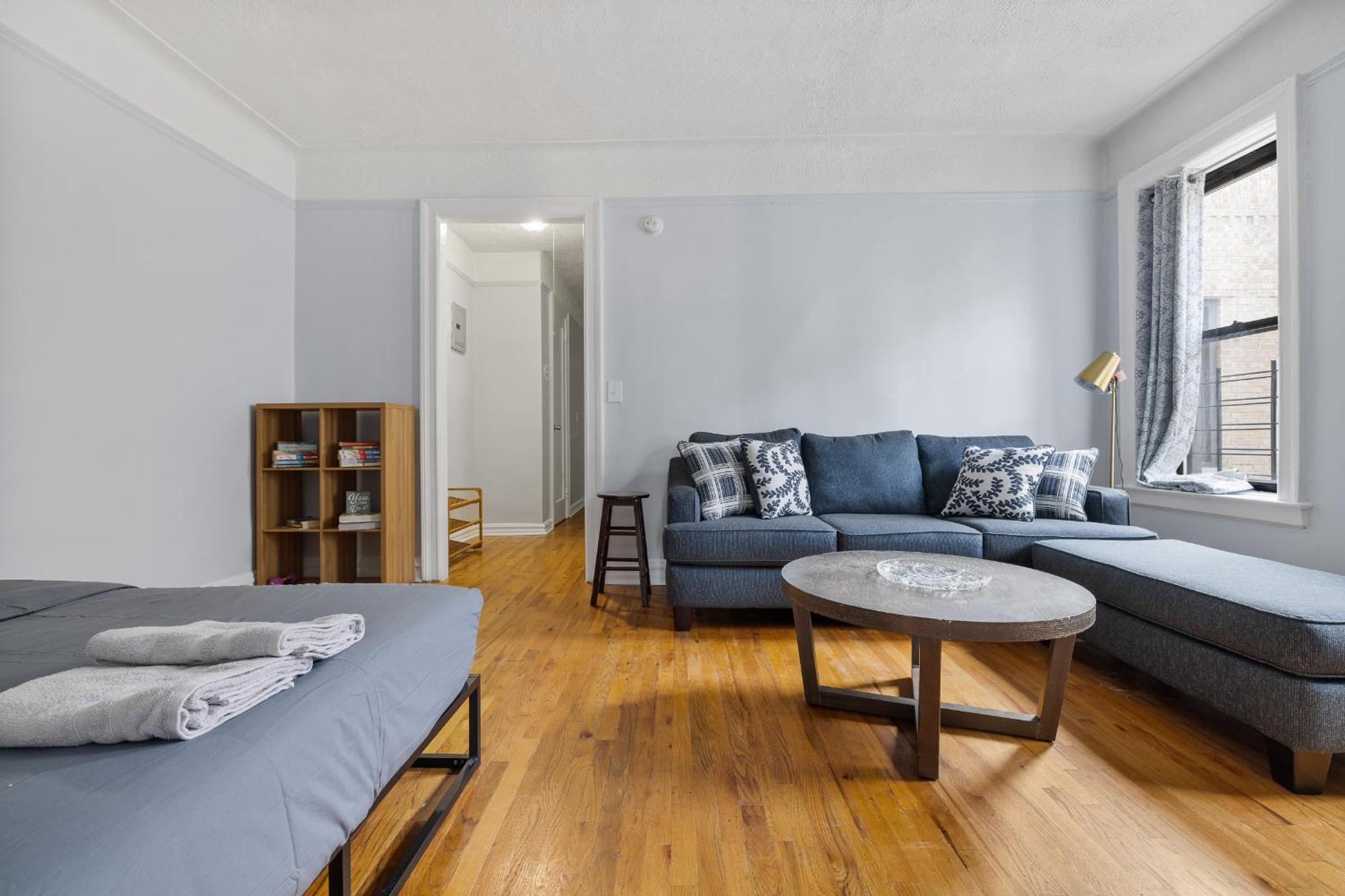 One-Bedroom Apartment photo 3
