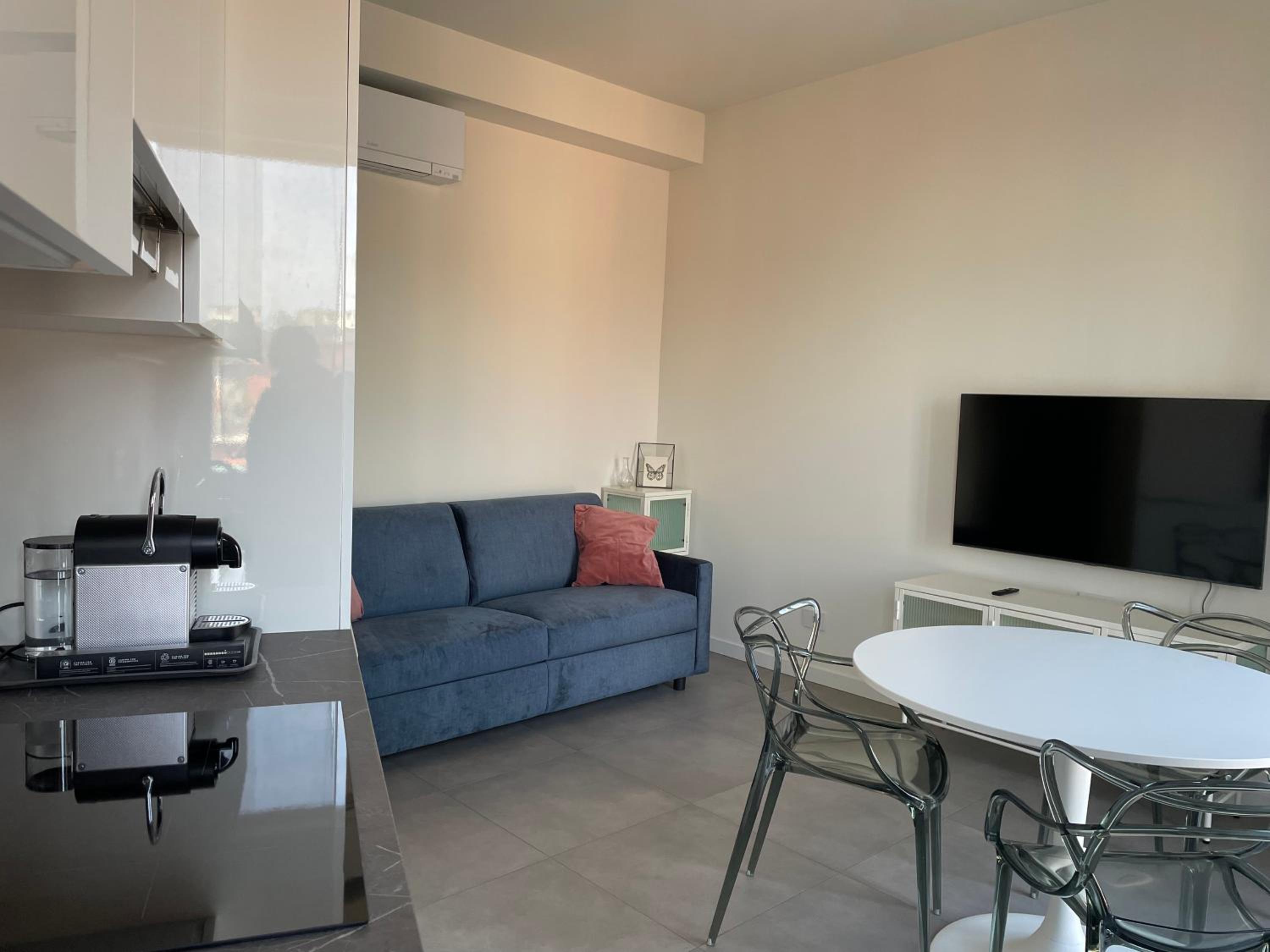 One-Bedroom Apartment - Double or Twin photo 1