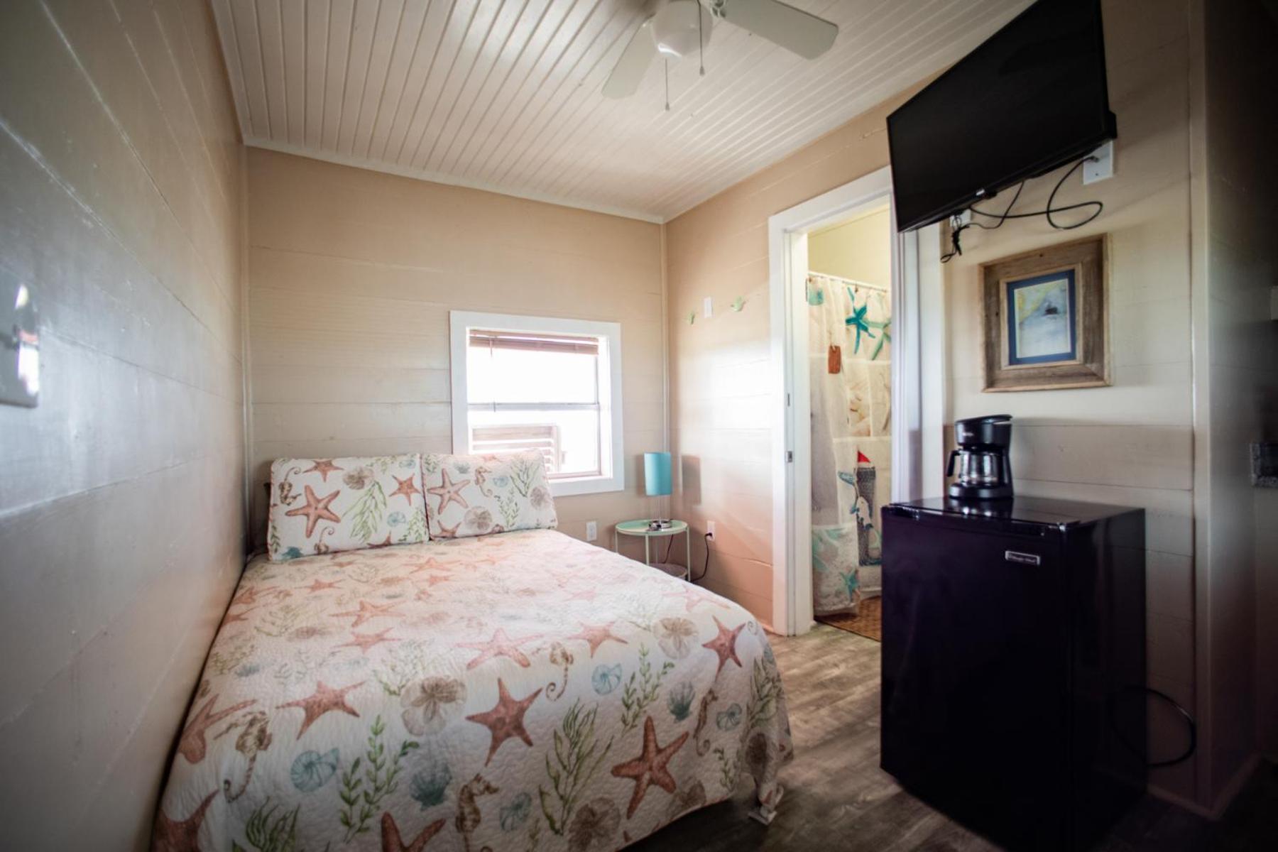 One-Bedroom House photo 1