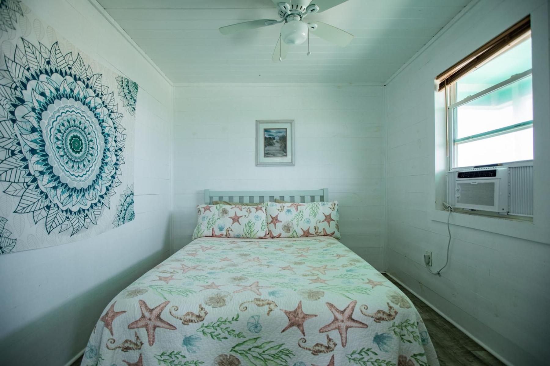 Two-Bedroom House photo 2