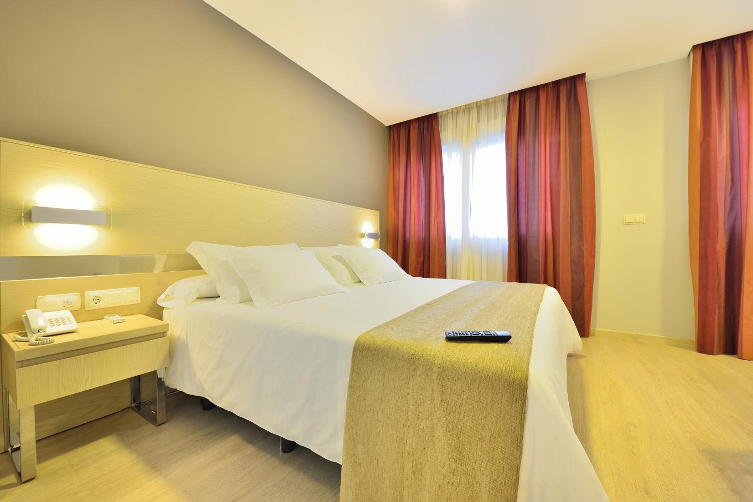 Double Room - Photo 9