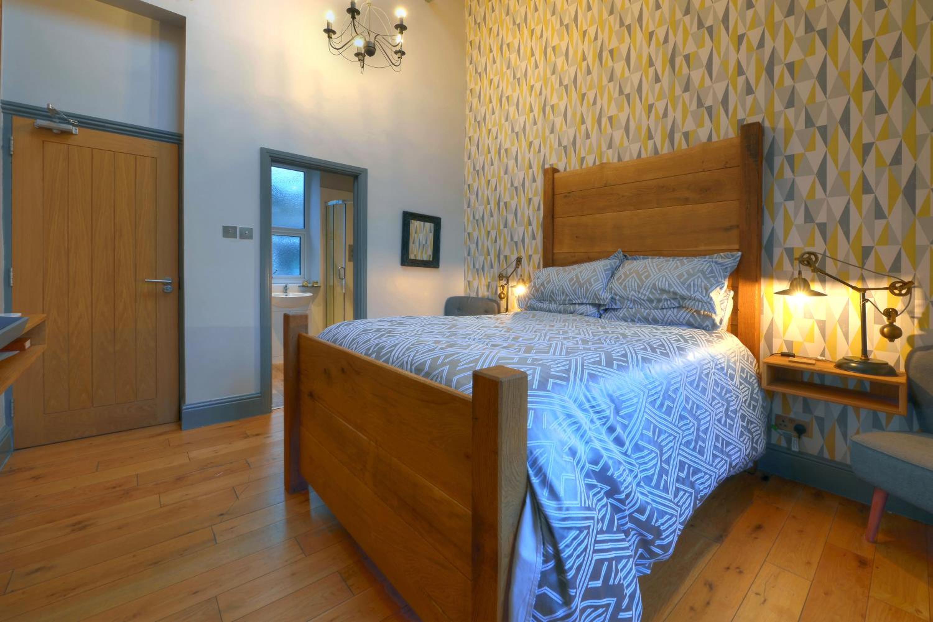 Double Room With Private Bathroom photo 3