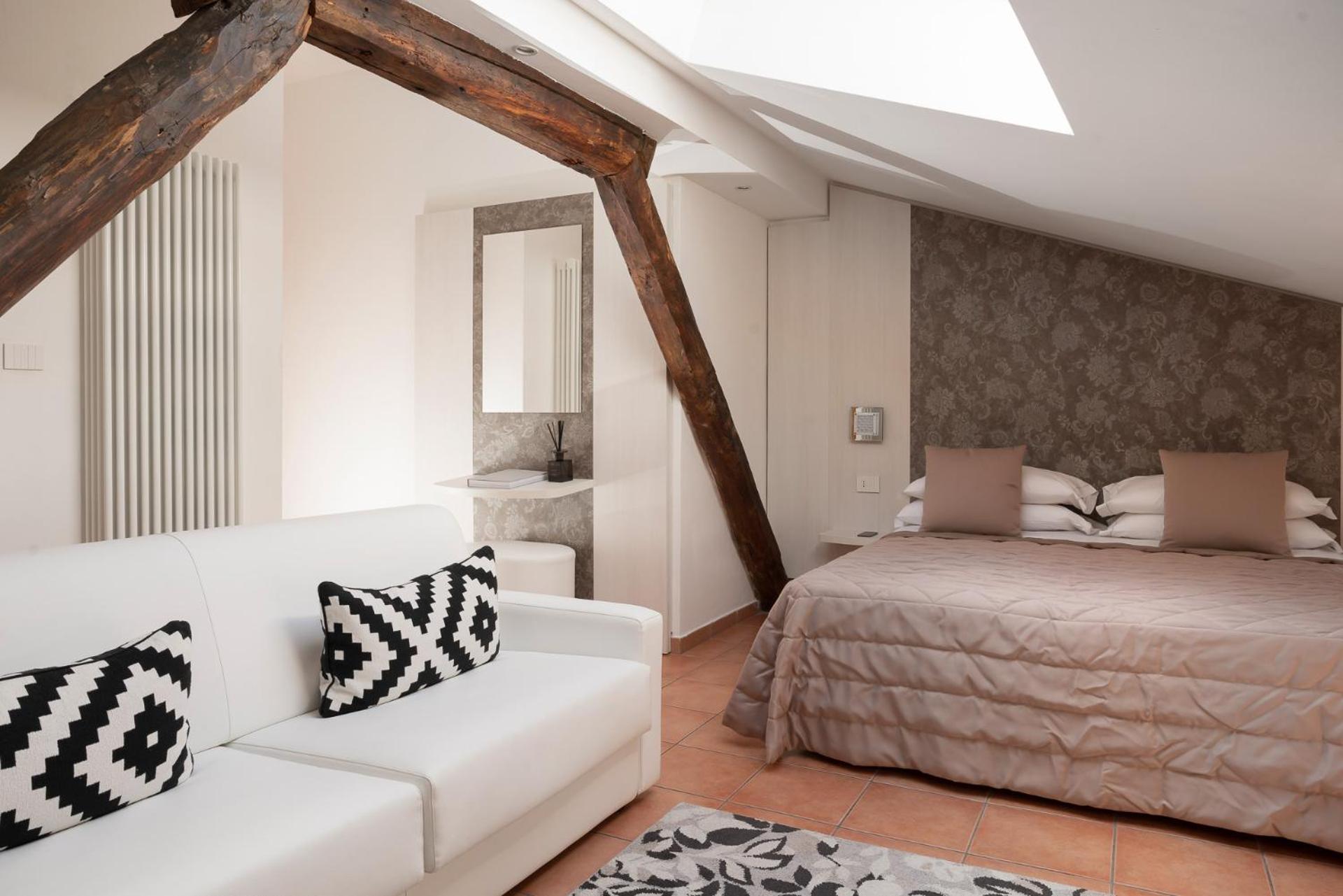 Junior Suite 302 - Photo 4