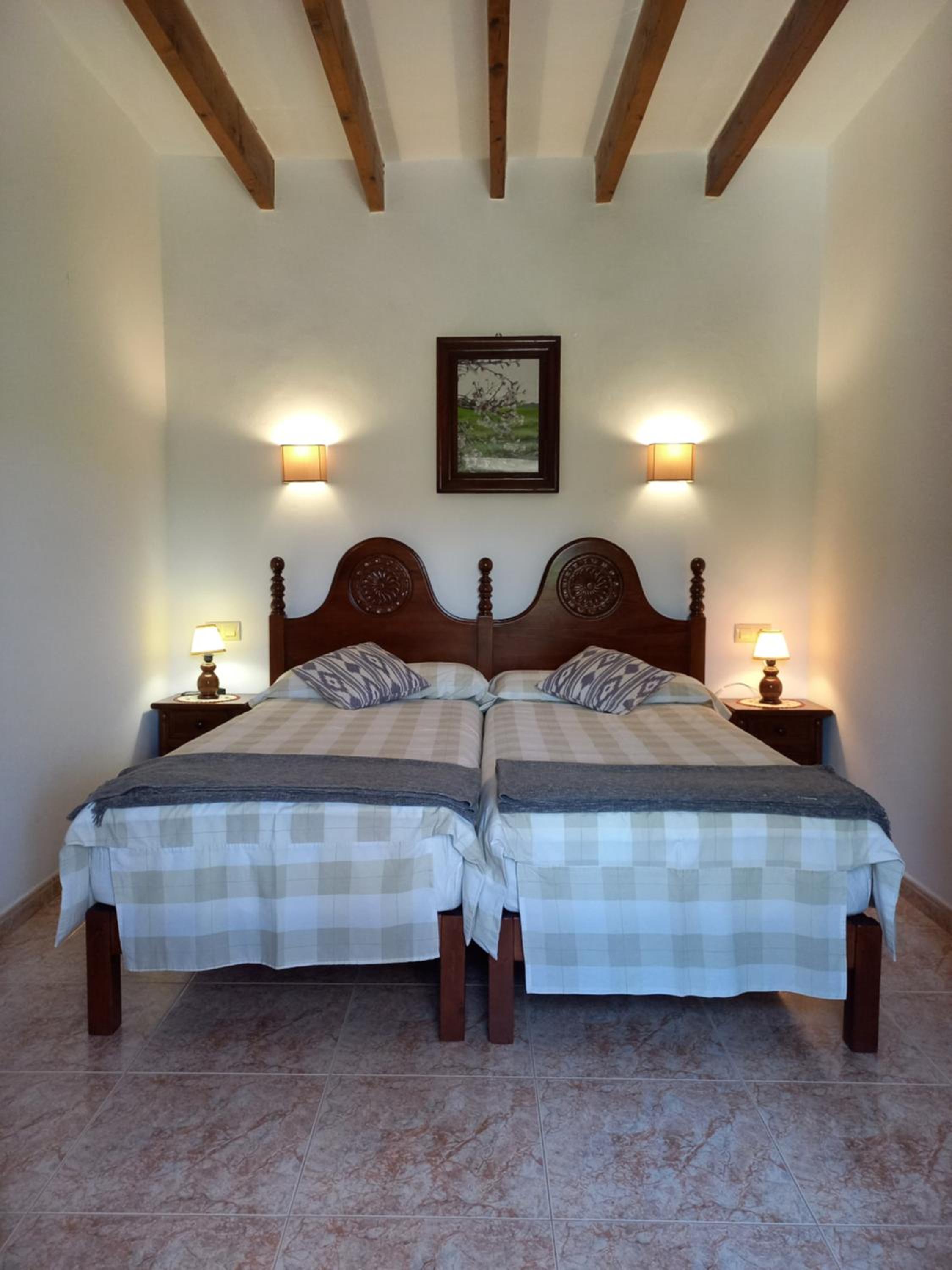 Four-Bedroom House photo 2