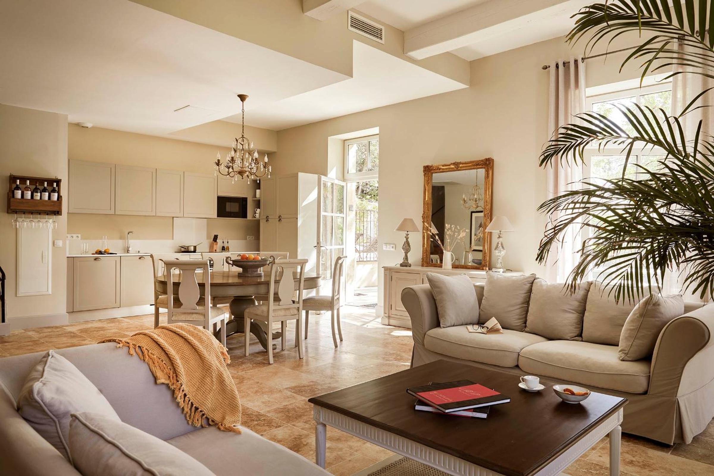 Three-Bedroom Villa photo 1