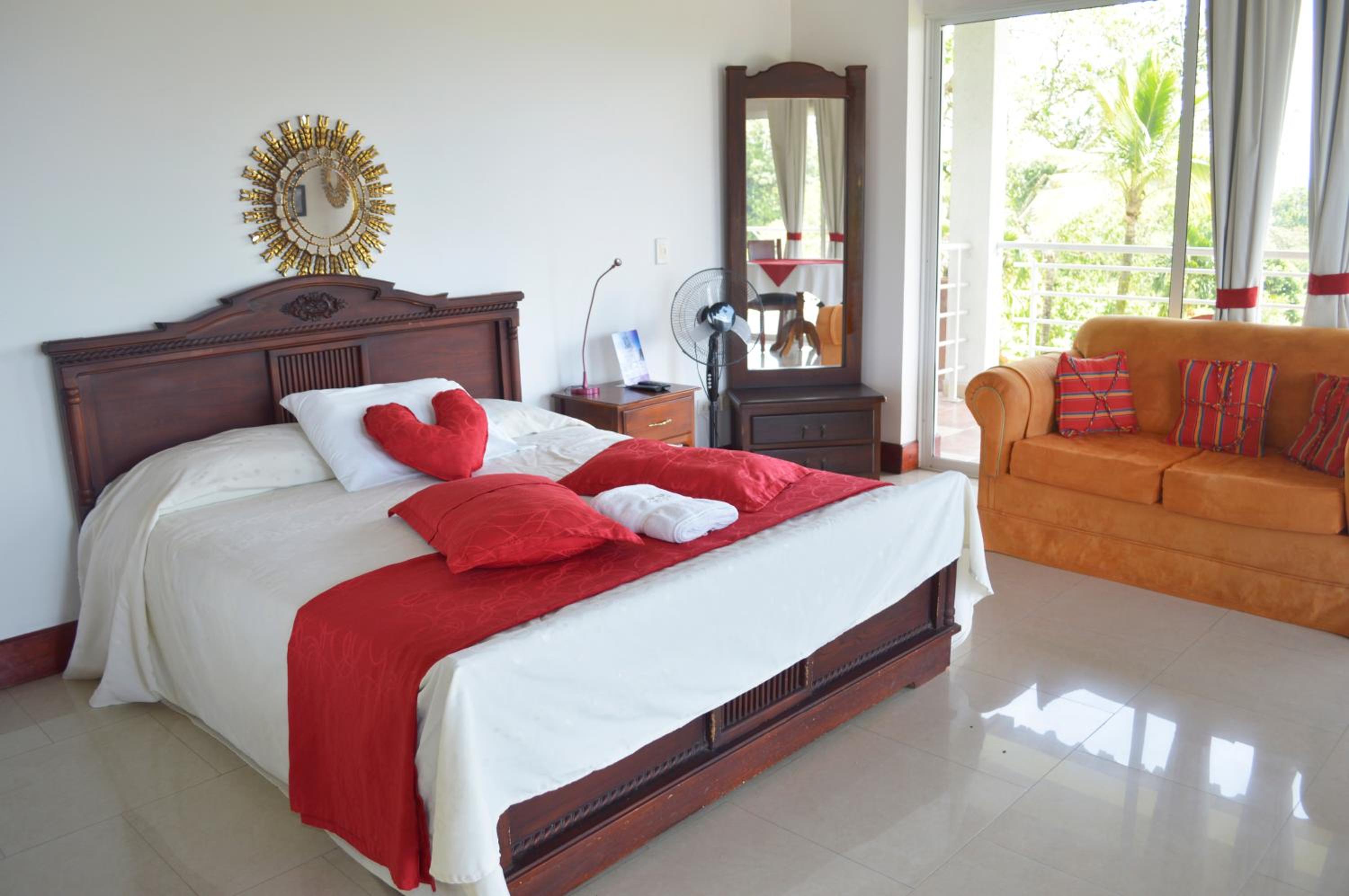 Junior Suite with Mountain View - Photo 3