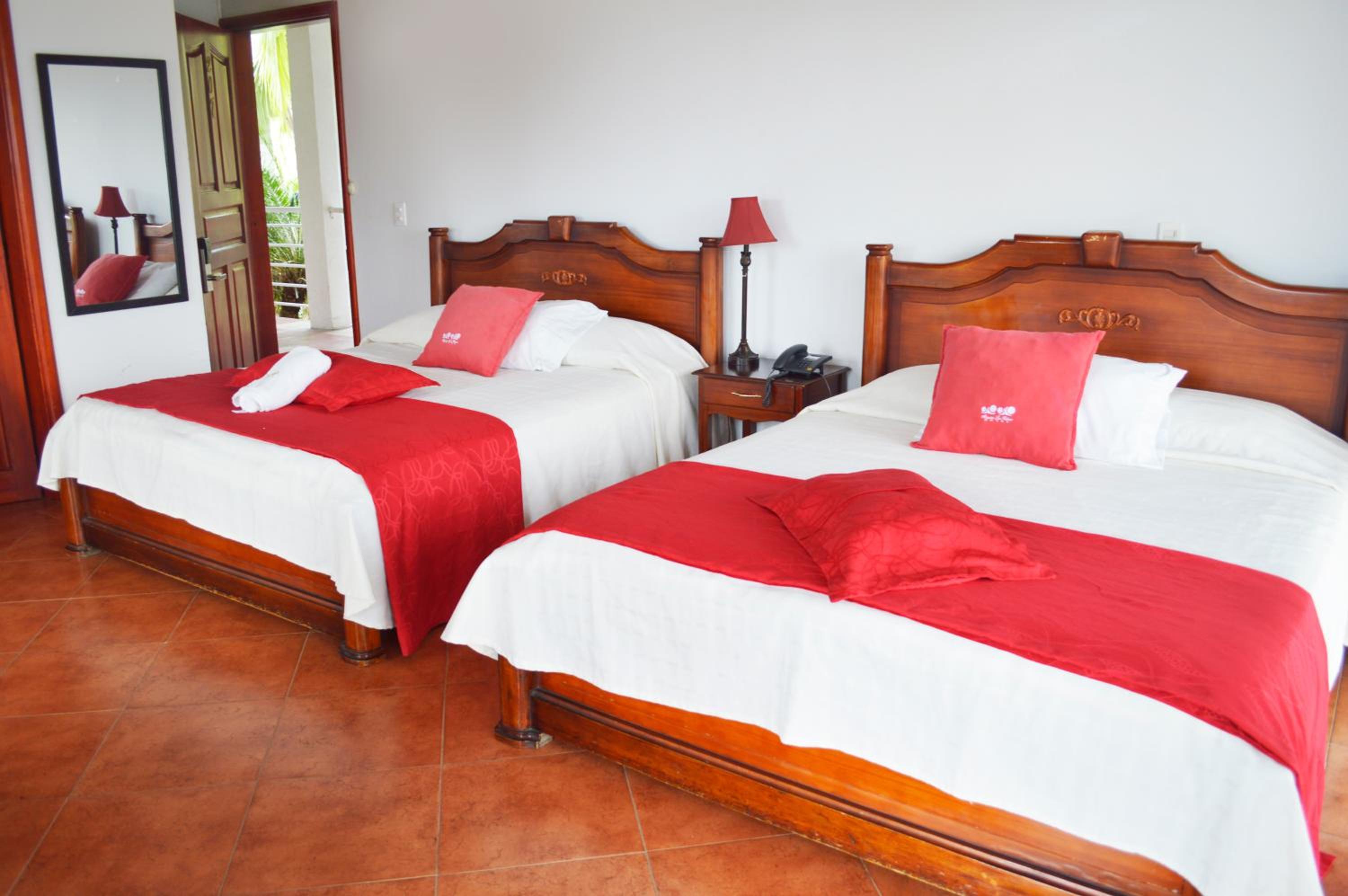 Junior Suite with Mountain View - Photo 5