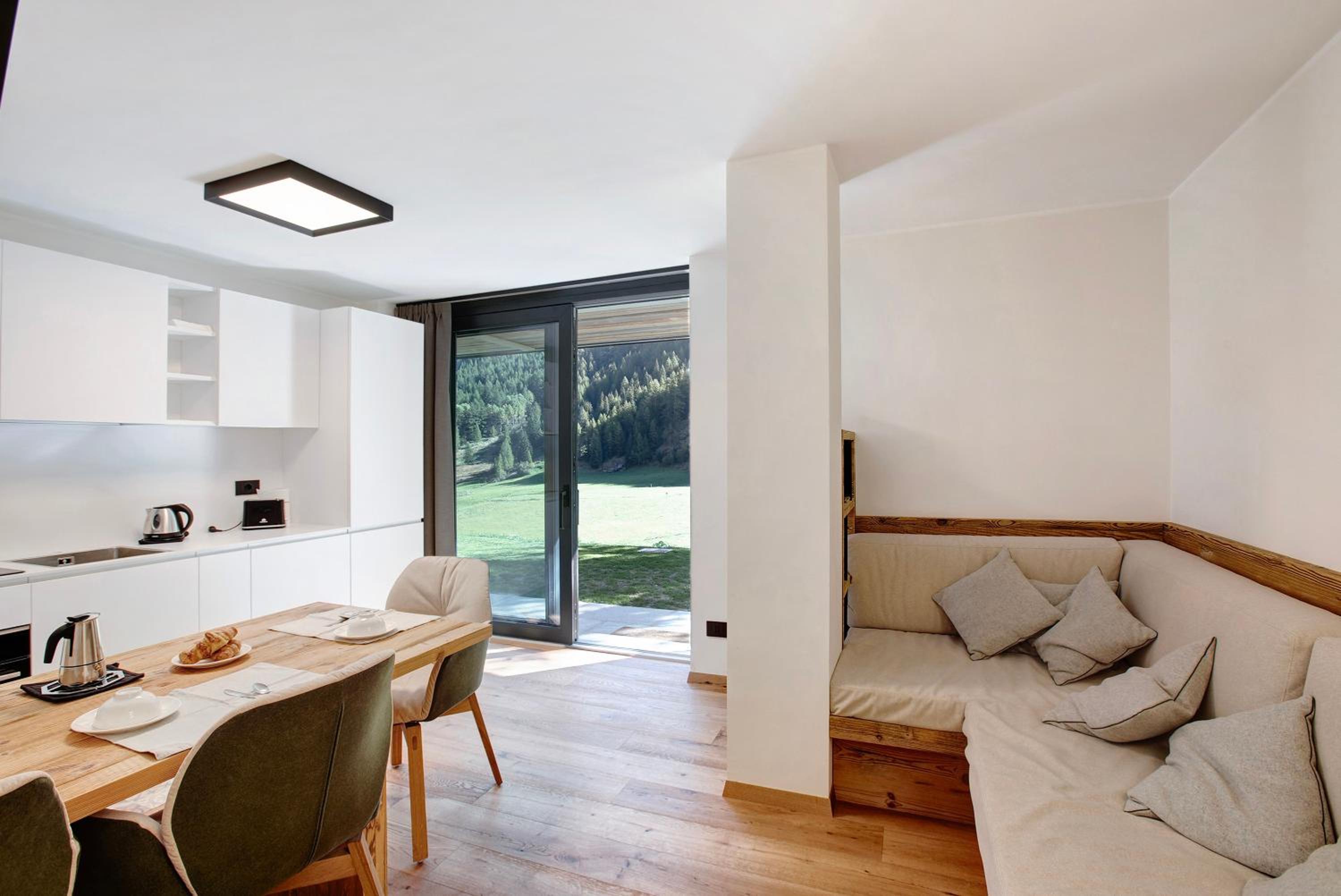 Two-Bedroom Deluxe Apartment with Garden View