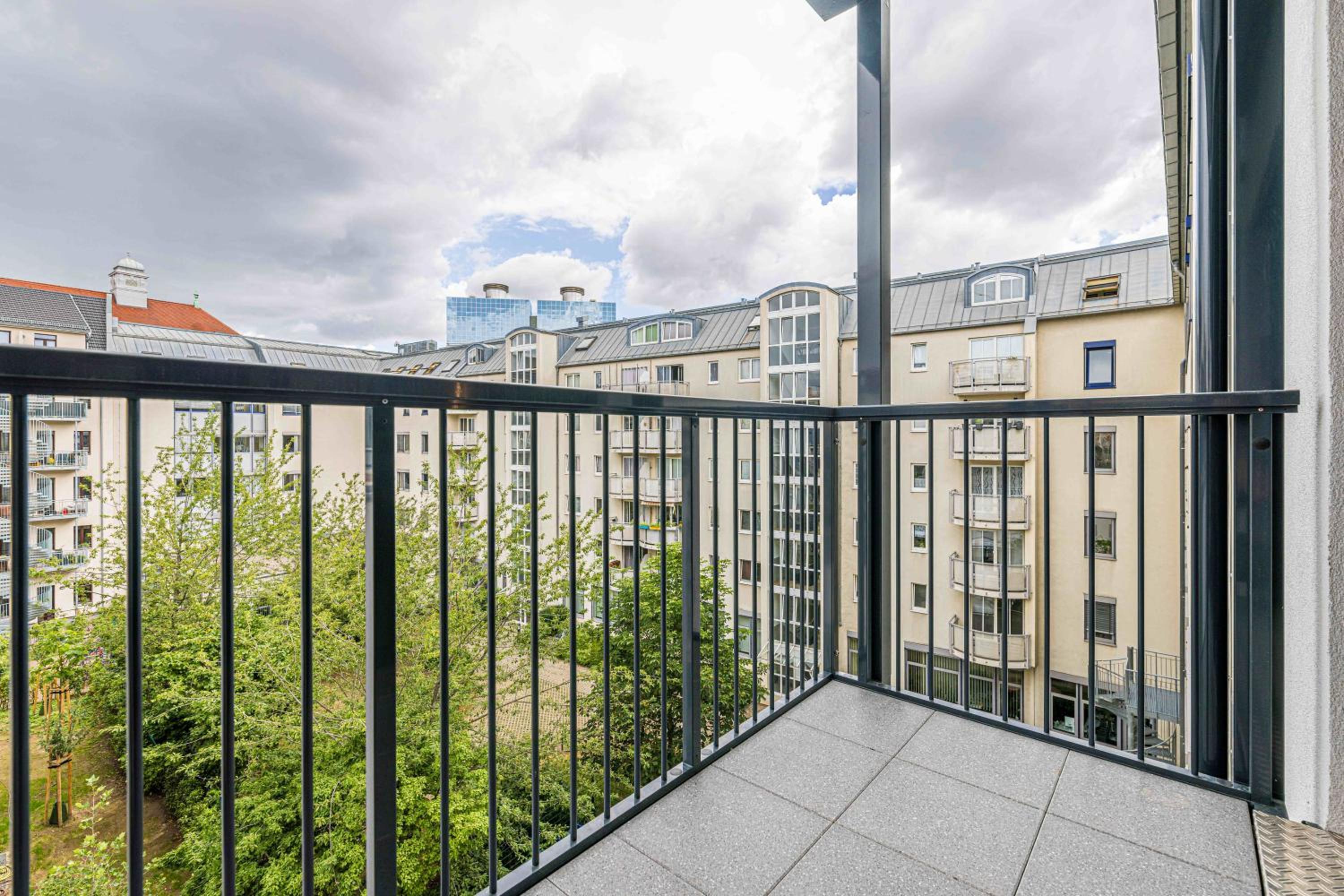 Suite with Balcony photo 2