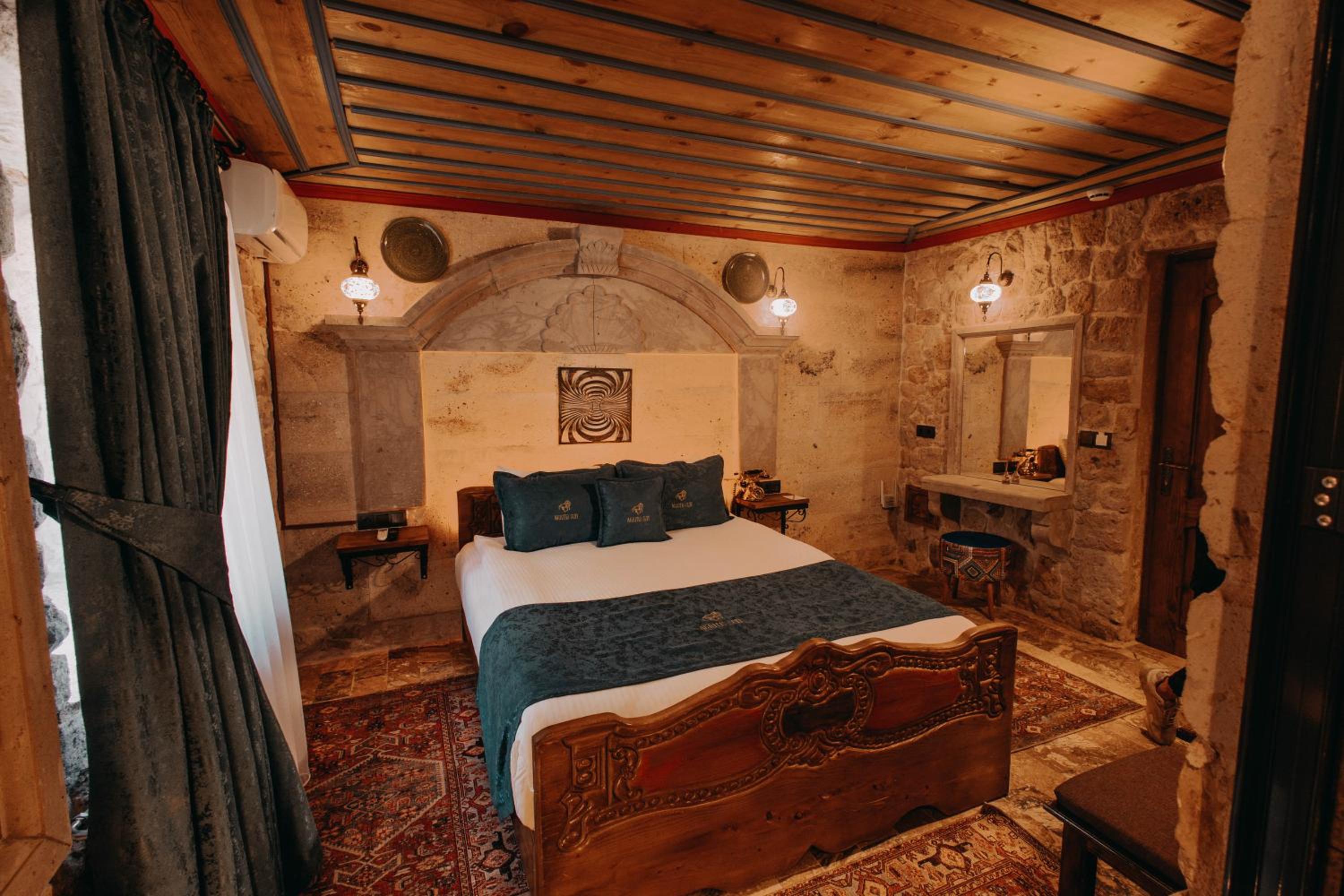 Standard Double Room - Photo 2