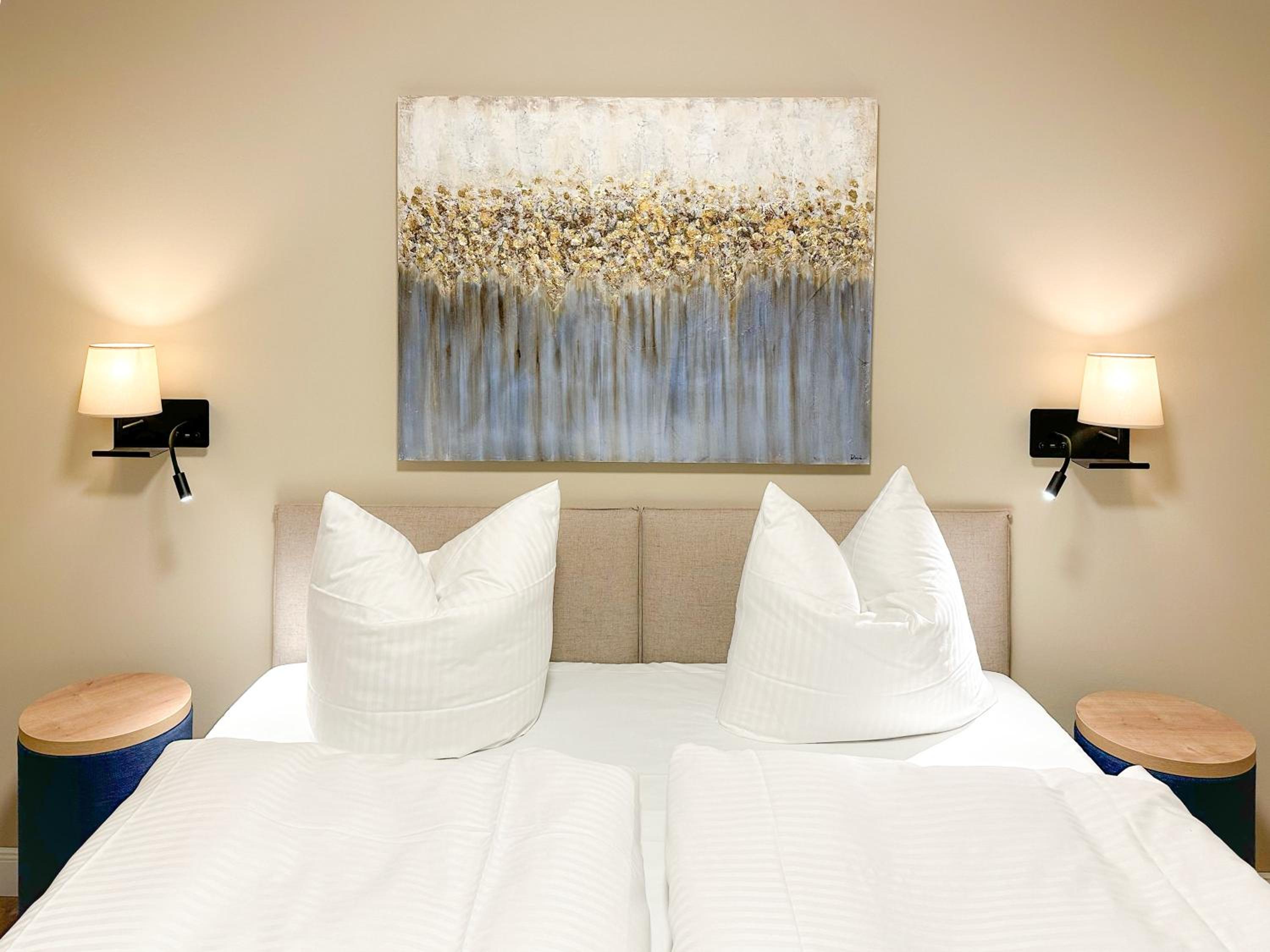 Suite with Lake View