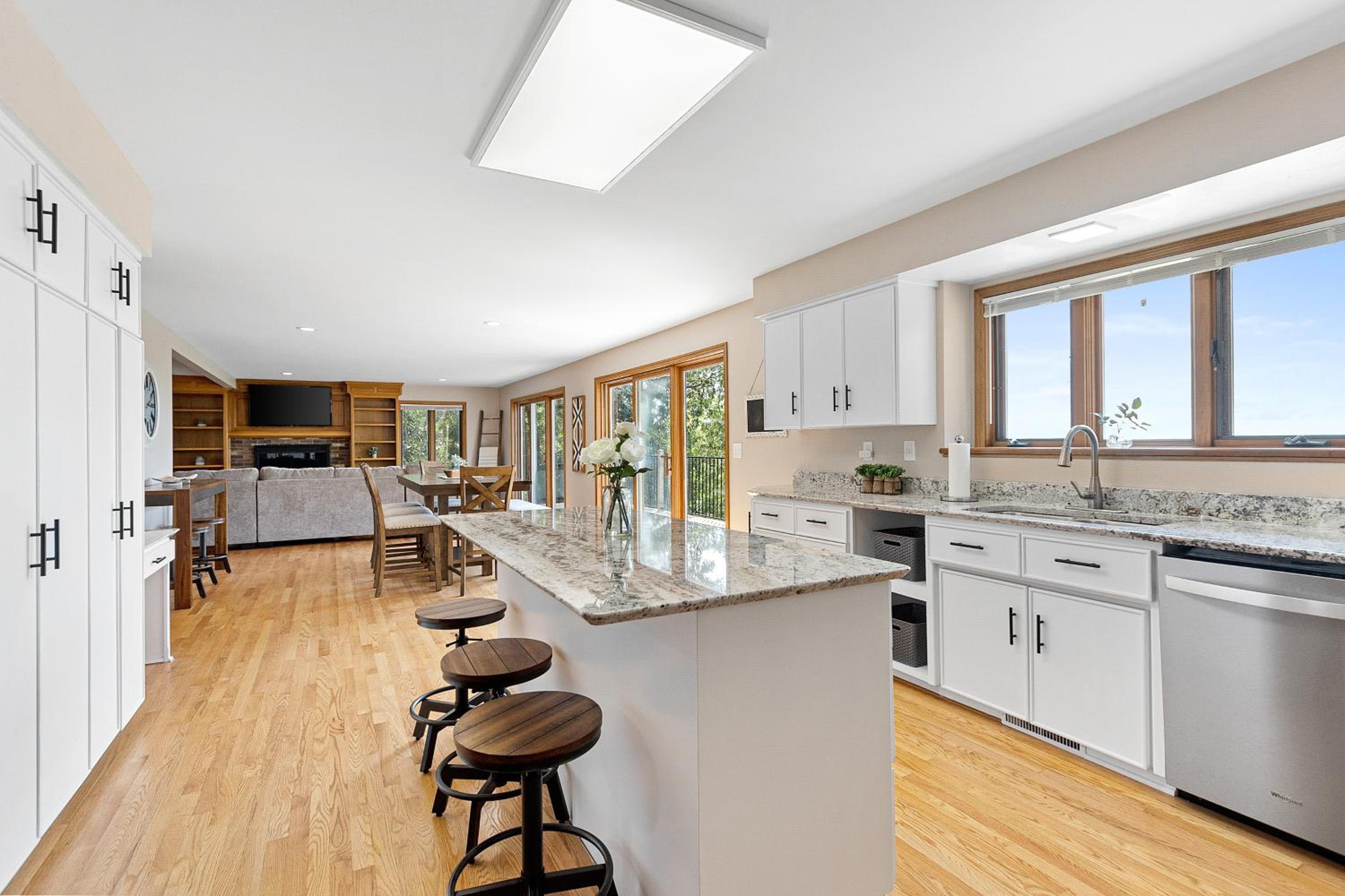 Four-Bedroom House photo 3
