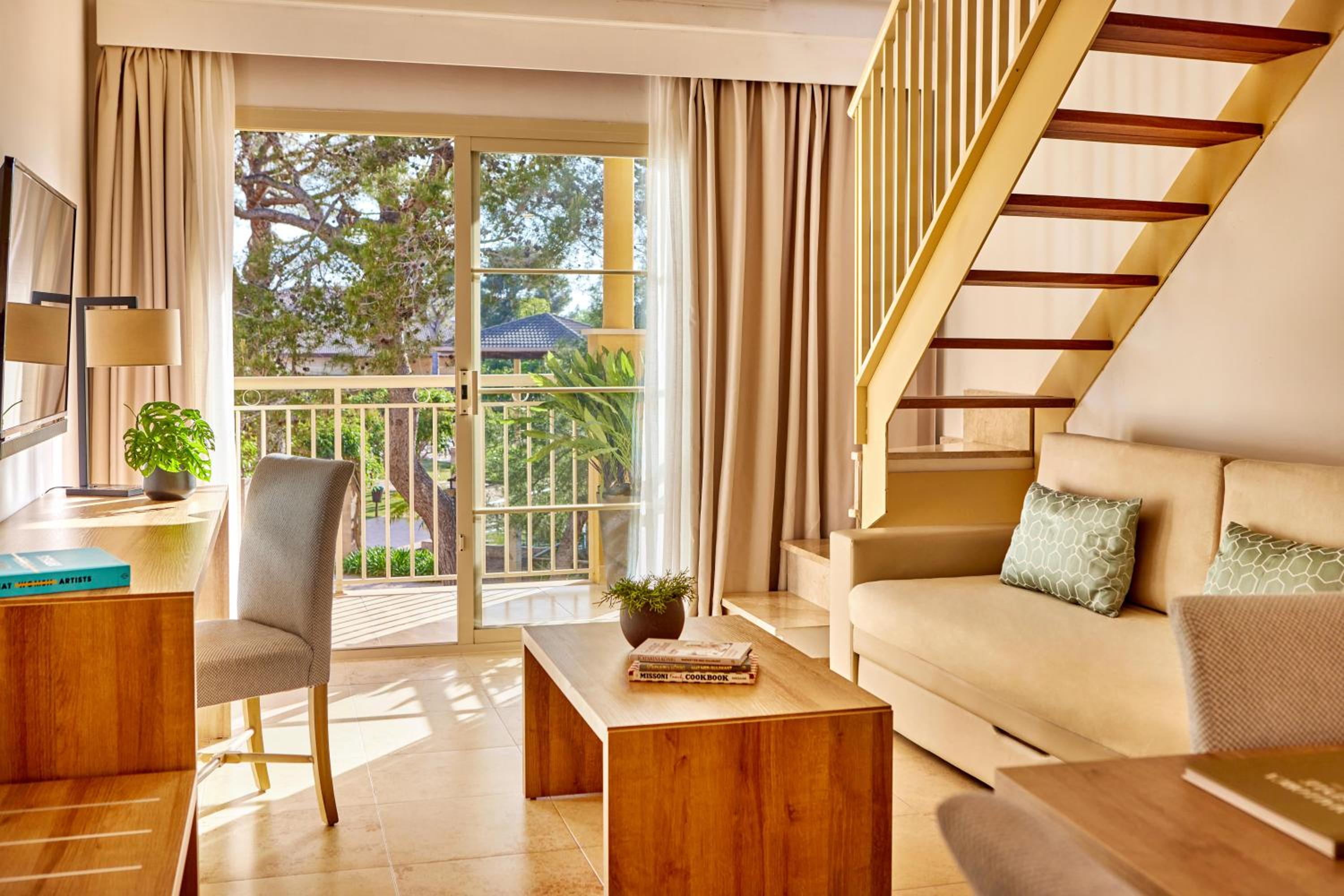 Suite Penthouse de un Dormitorio con Piscina Privada