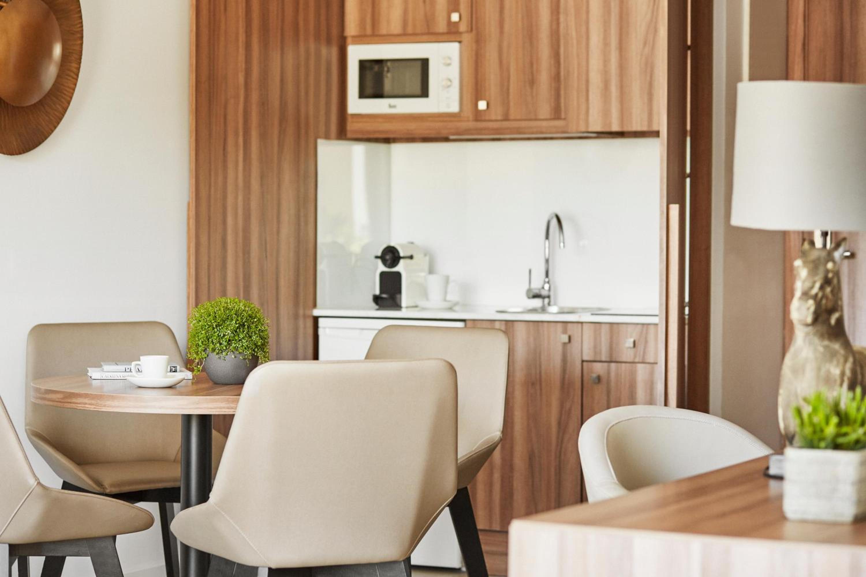 One-Bedroom Suite