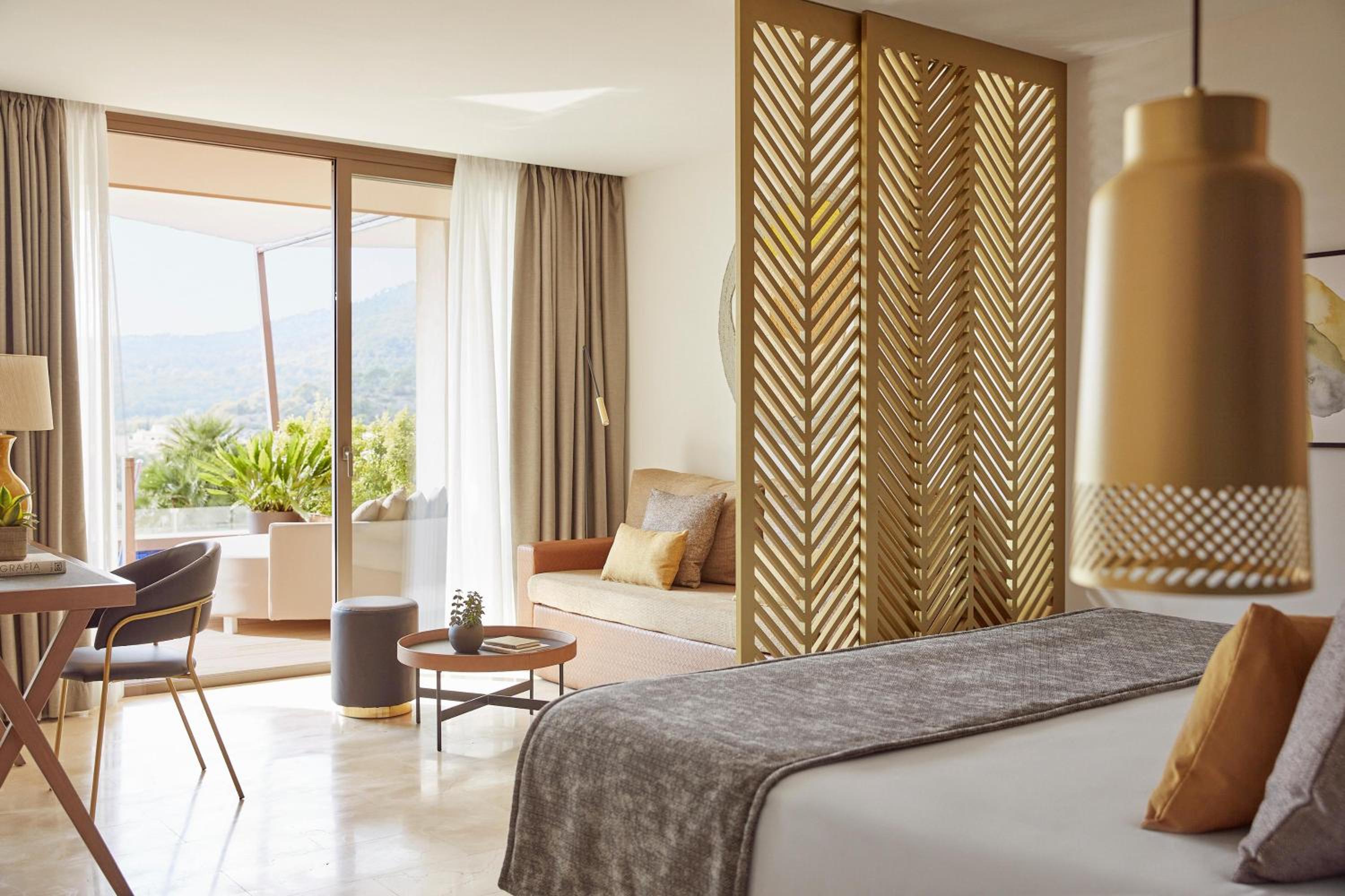 Junior Suite with Private Pool - Photo 1