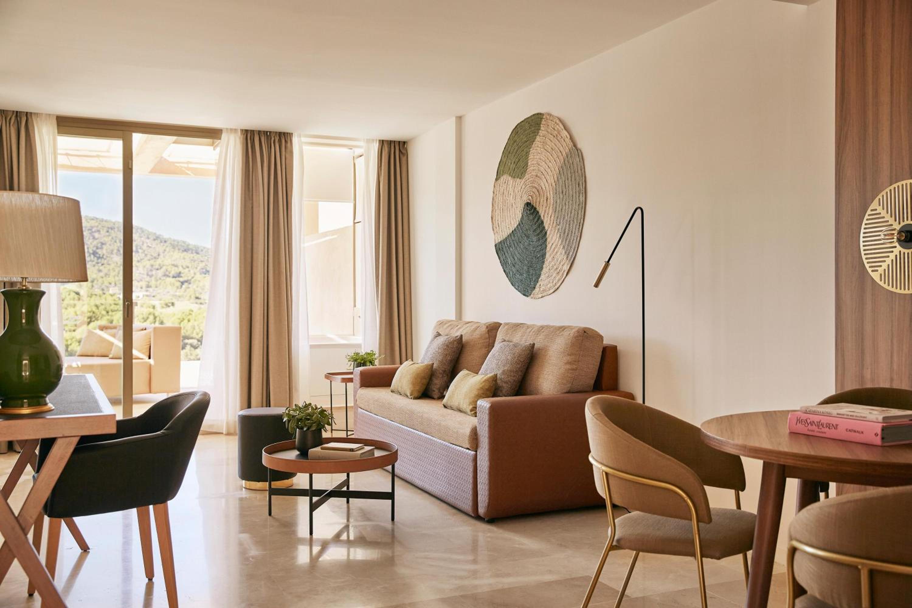 One-Bedroom Suite with Pool View - Photo 1