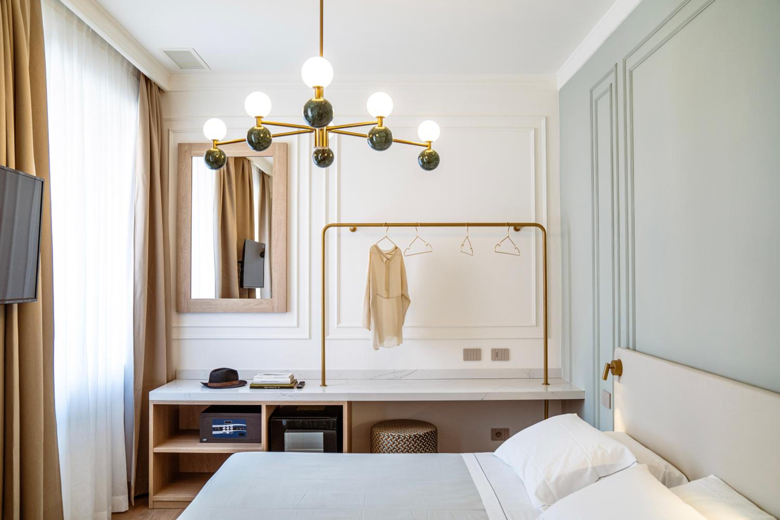 Superior Double Room - Photo 2
