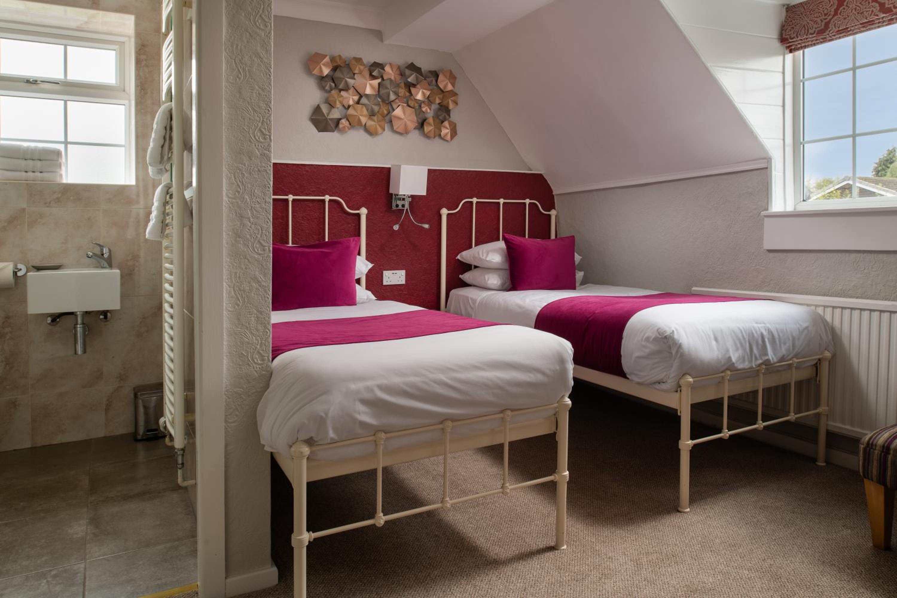 Deluxe Triple Room - Photo 6