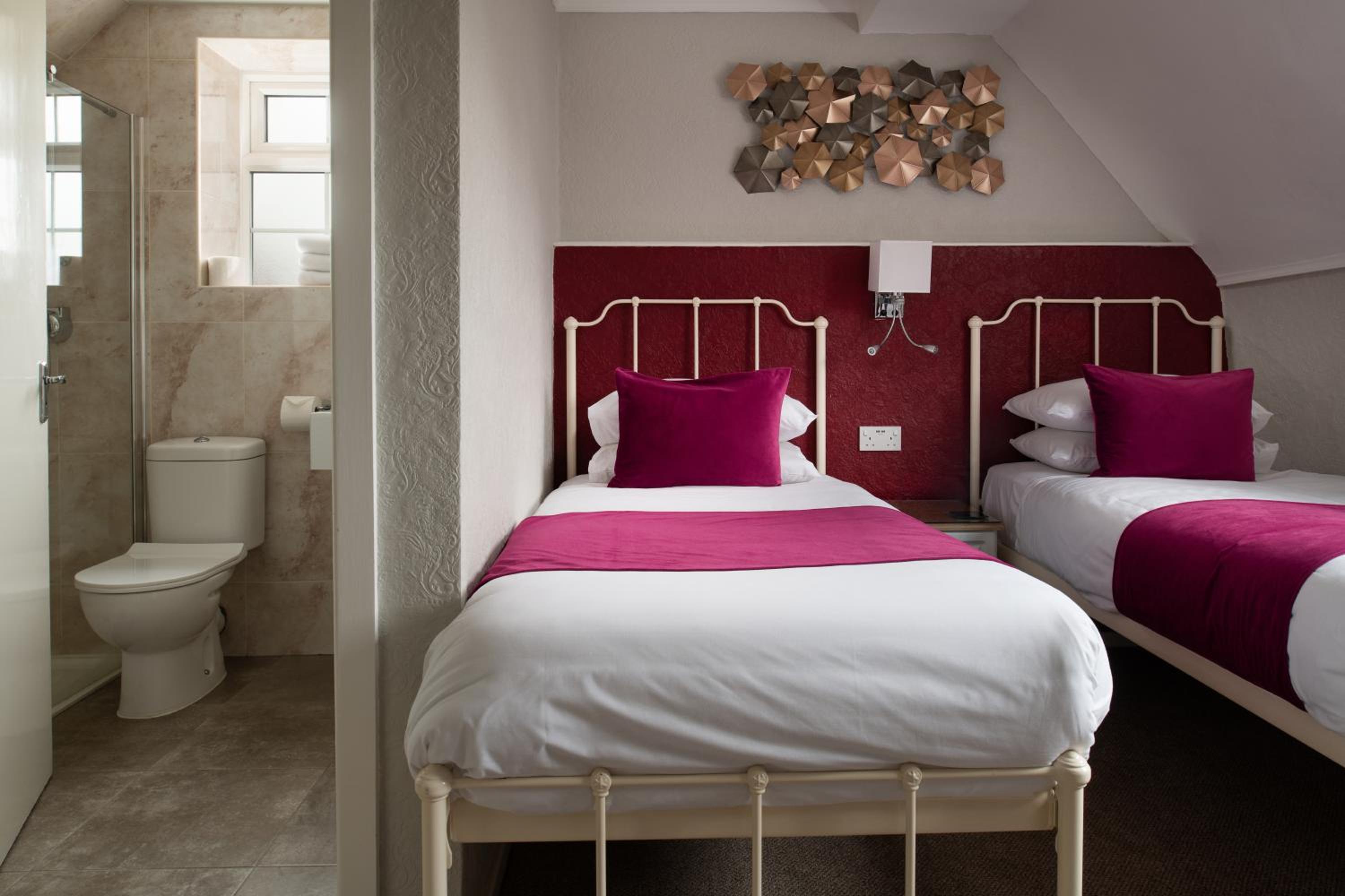 Deluxe Triple Room - Photo 5