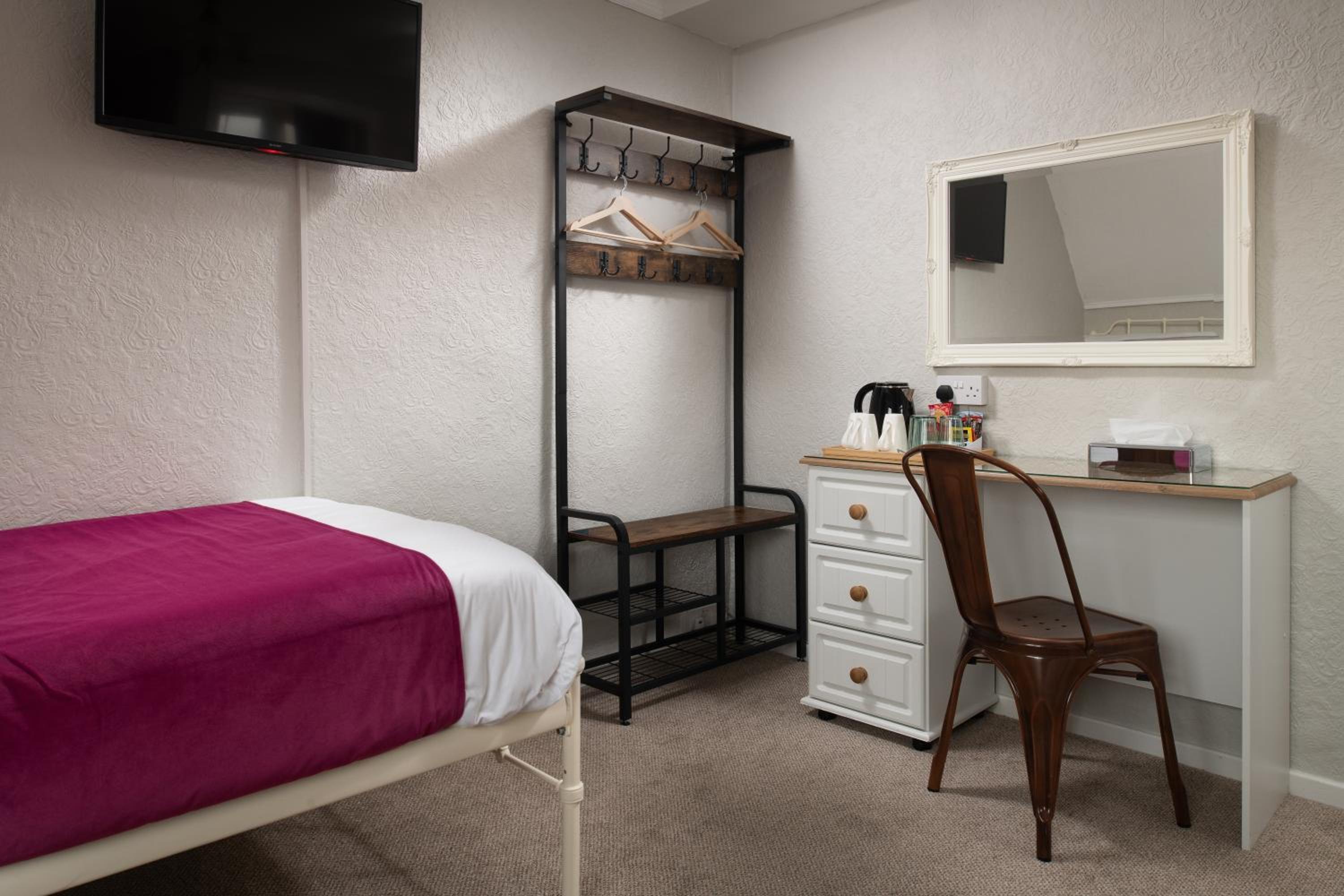 Deluxe Triple Room - Photo 4