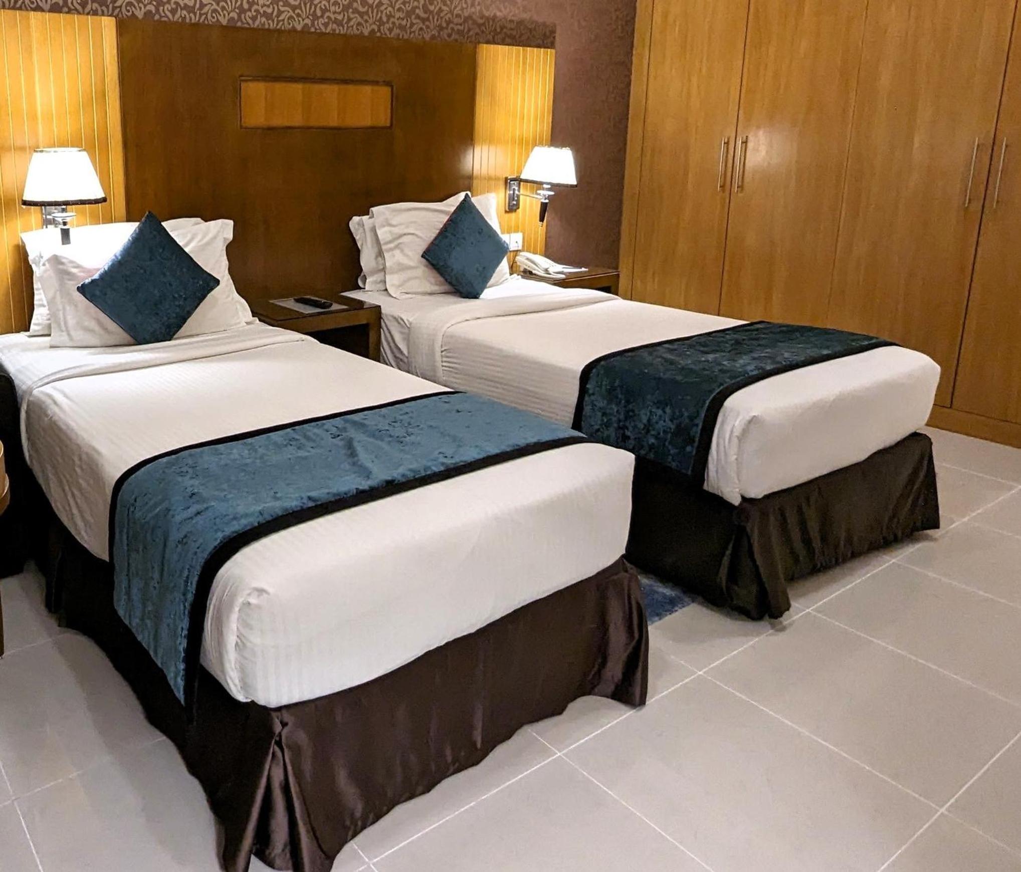 Standard Twin Room photo 3