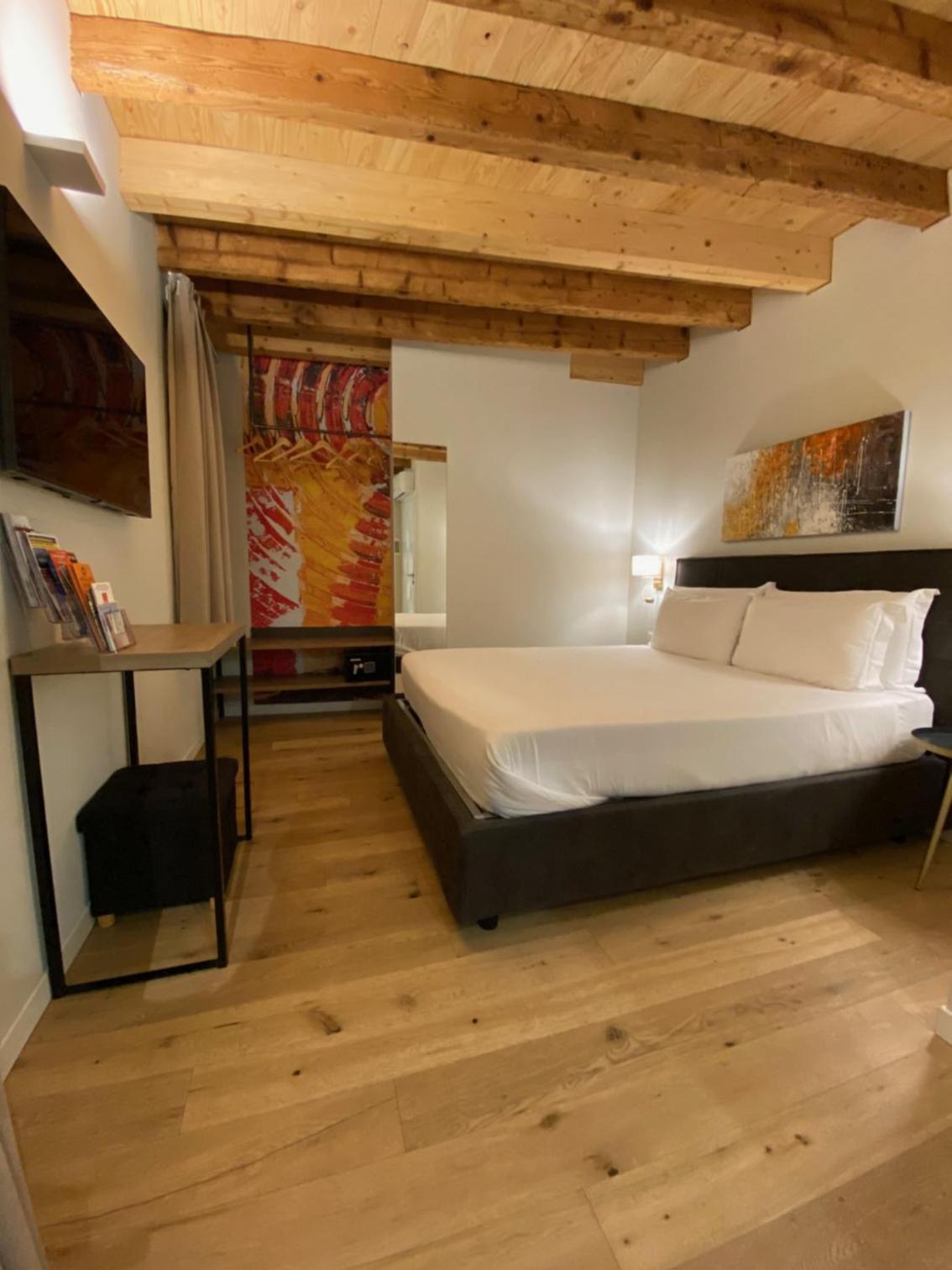 Superior Double Room - Photo 2