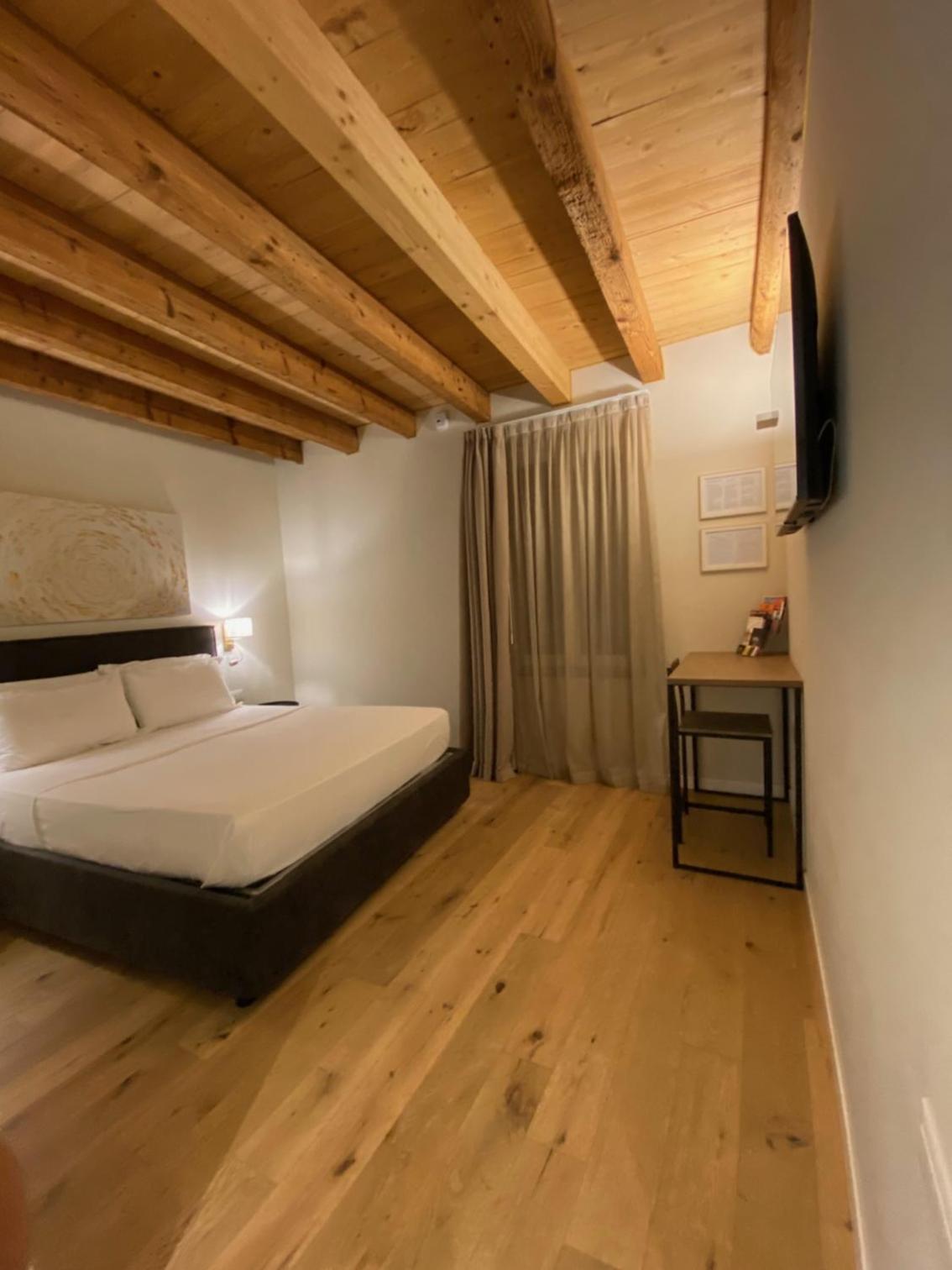 Superior Double Room - Photo 14