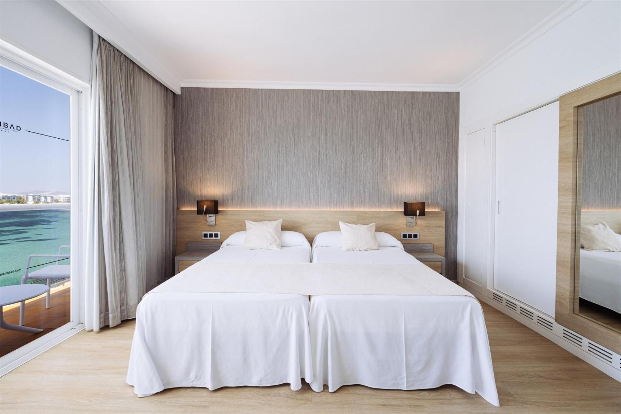 Twin Room with Sea View photo 2