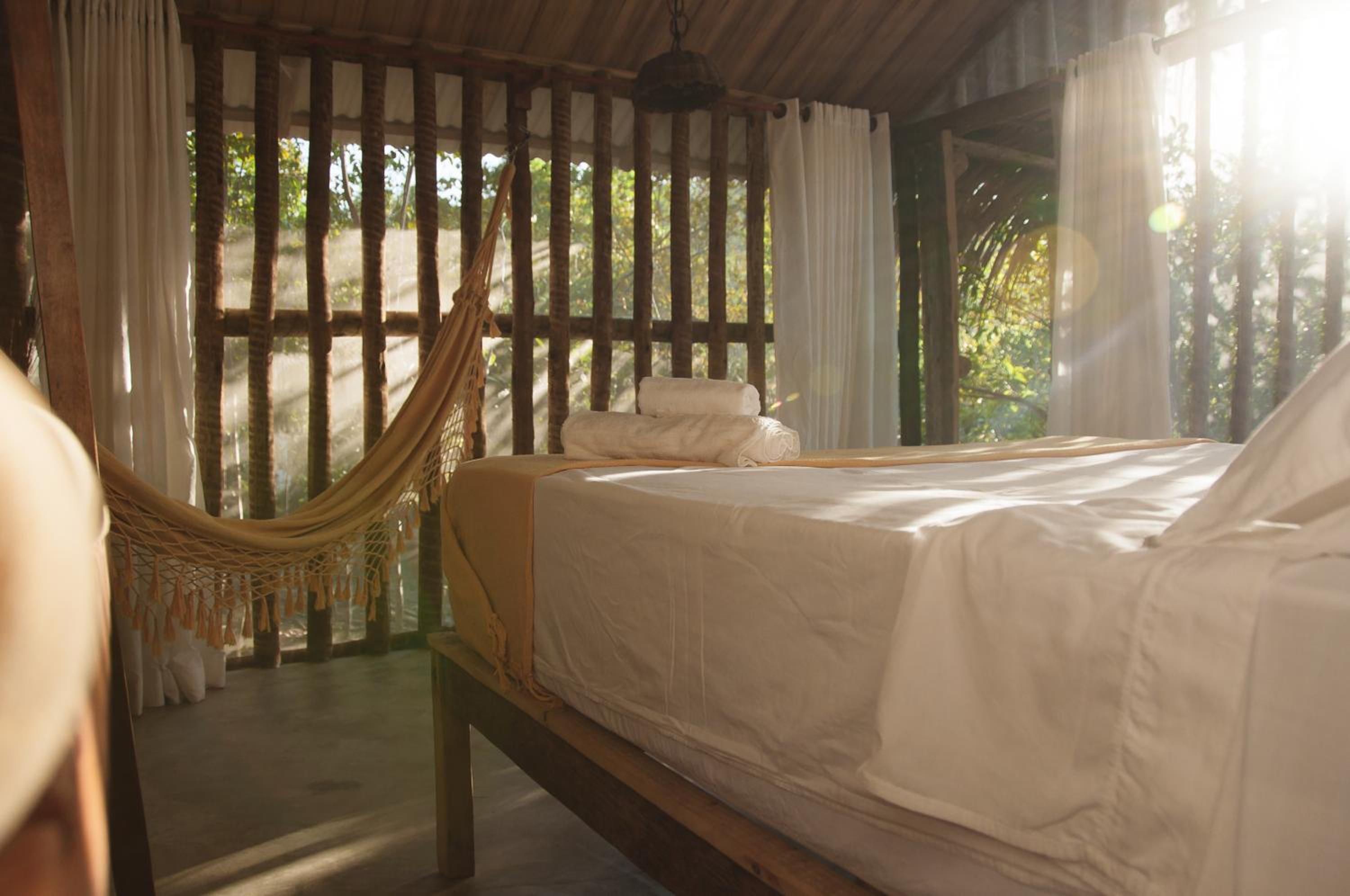 Queen Room with Garden View - Photo 14