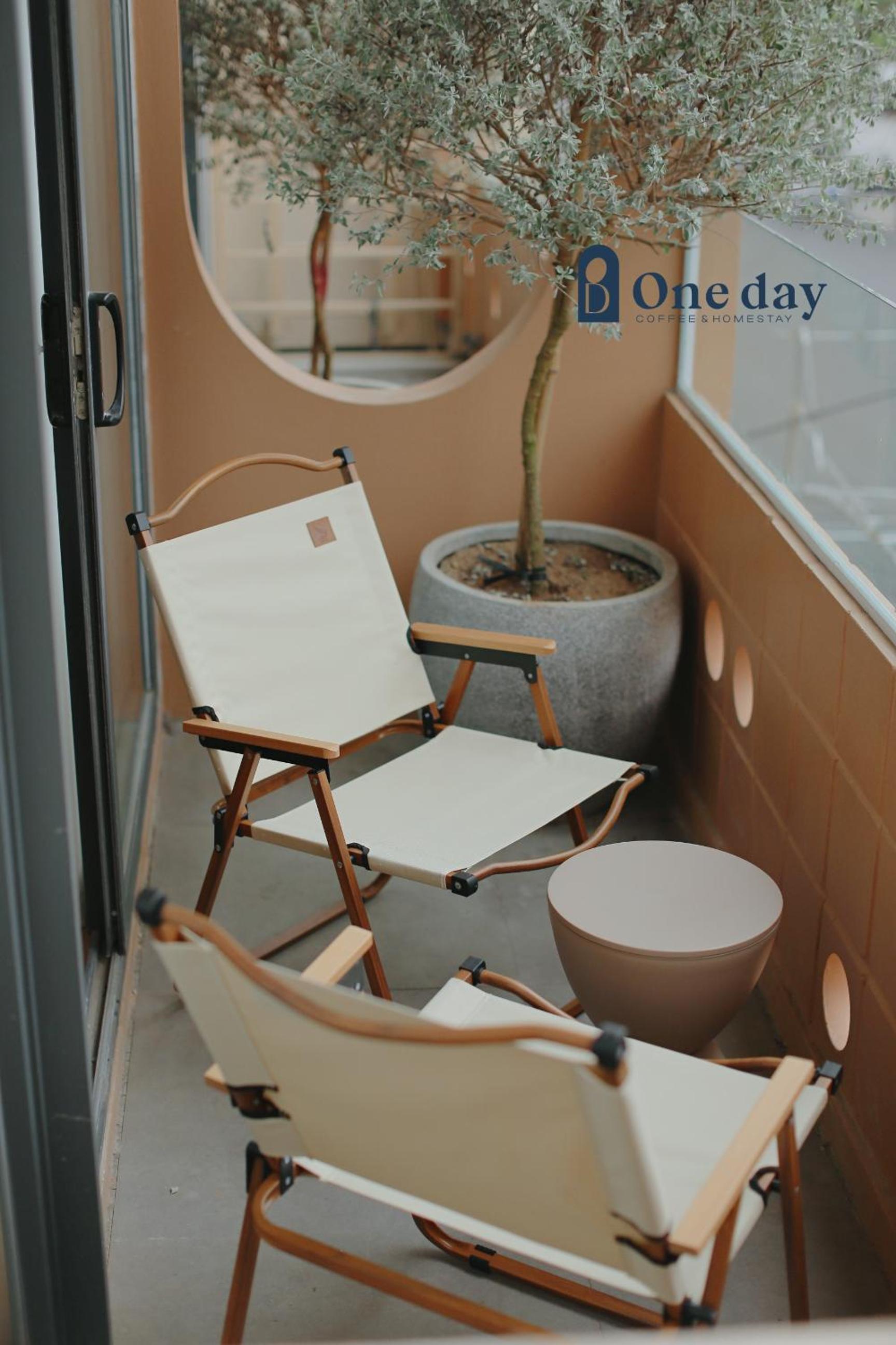 Family Suite with Balcony - Photo 39