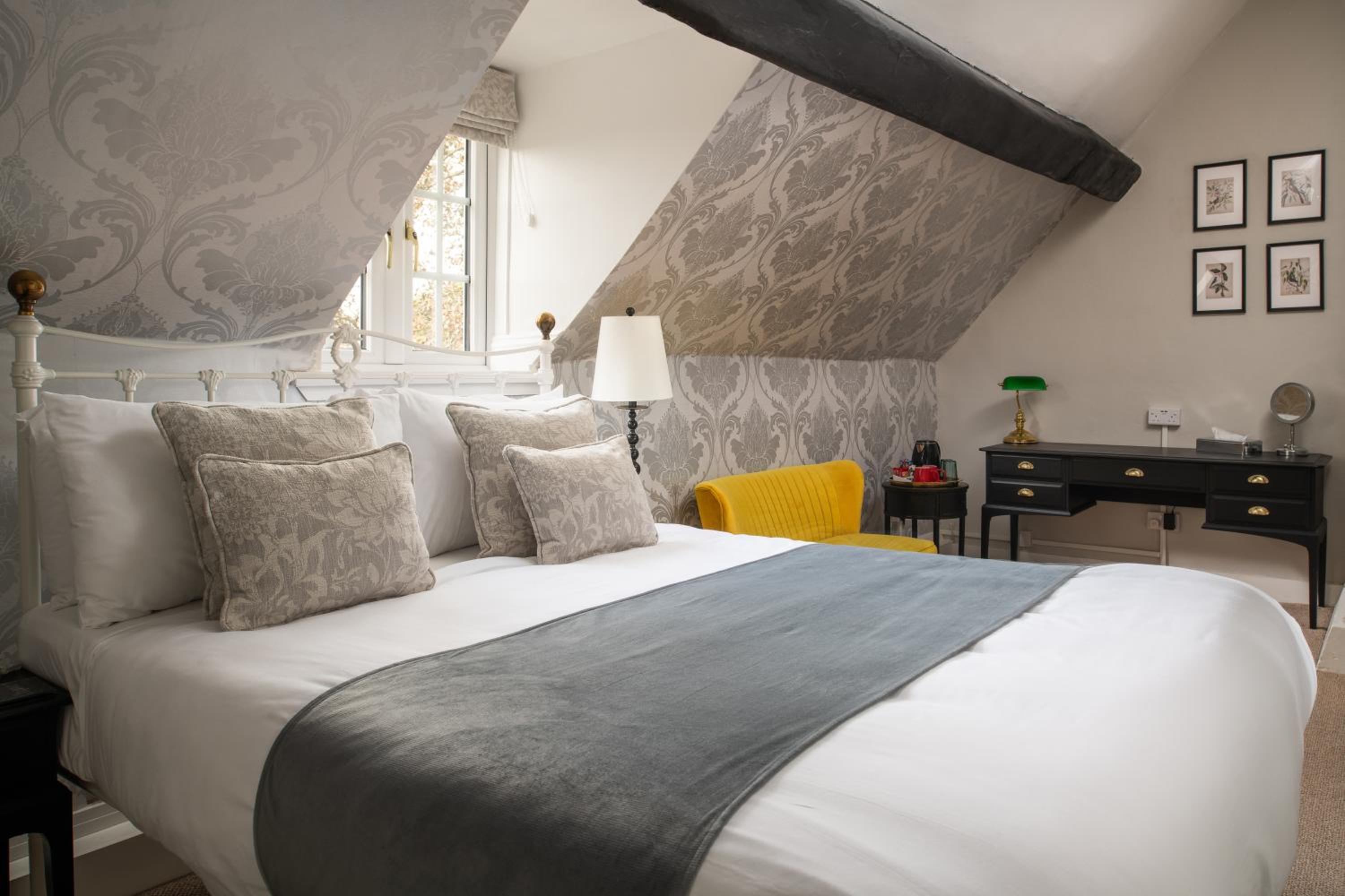 Deluxe Double or Twin Room - Photo 1