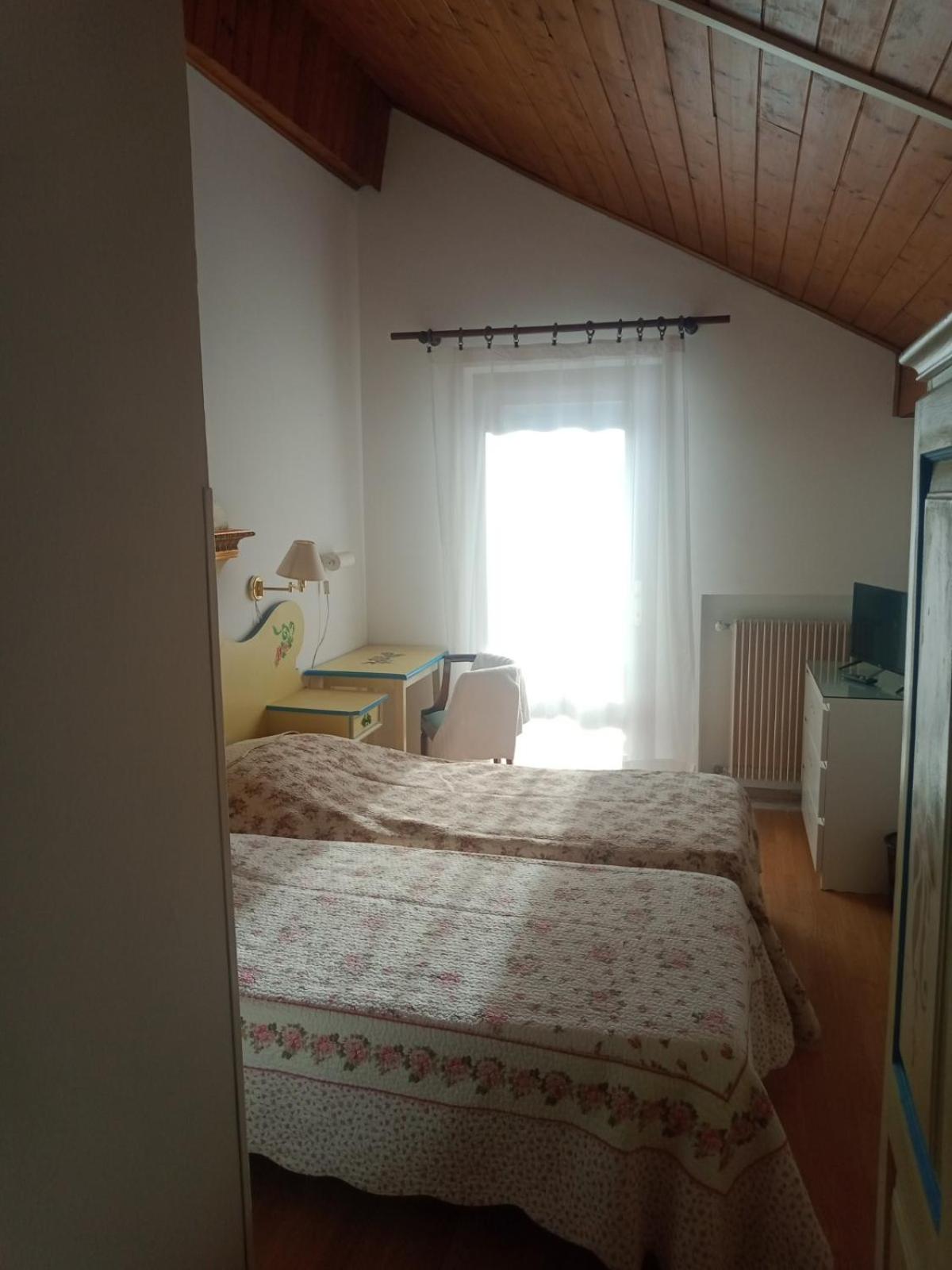 Large Single Room