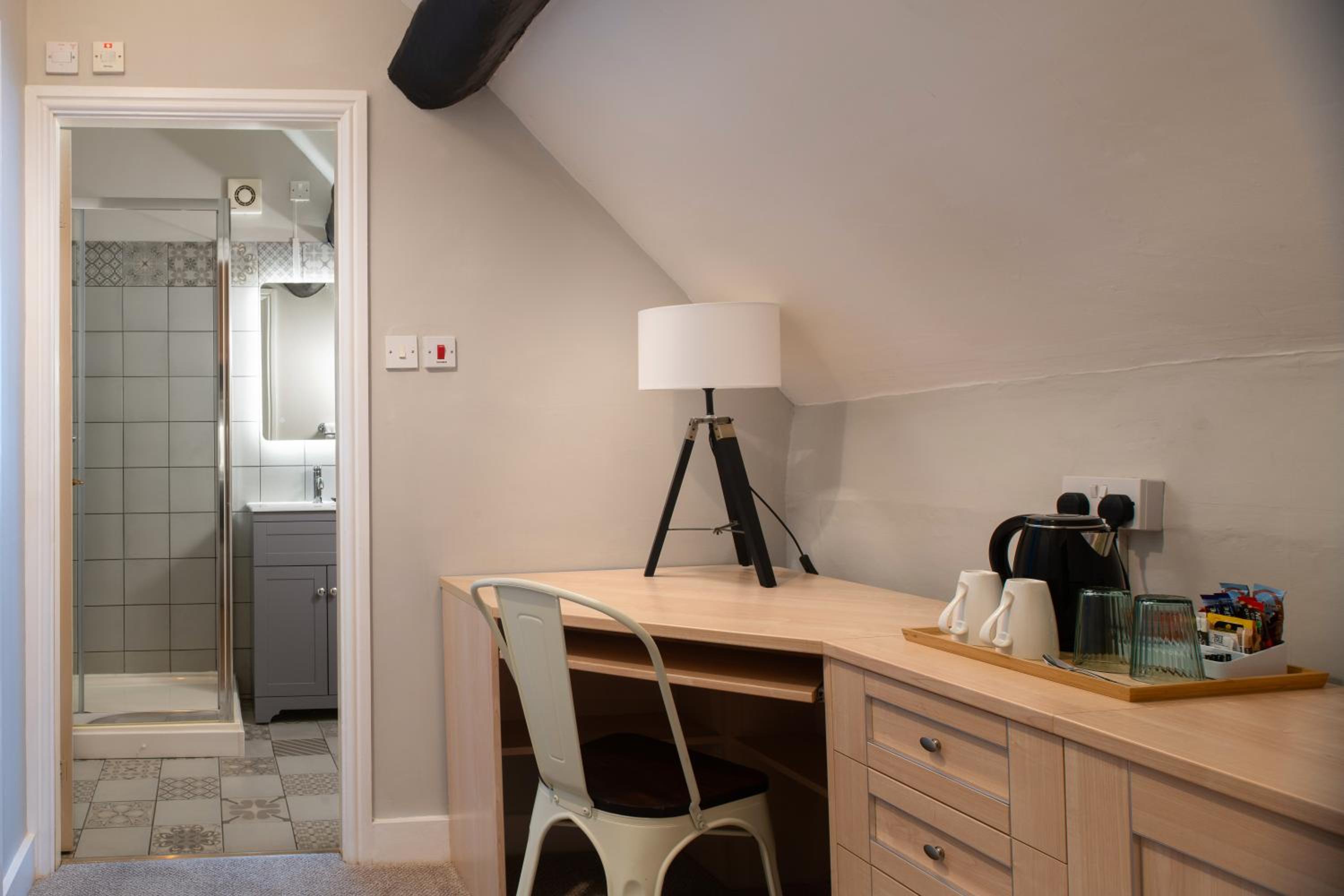 Deluxe Double or Twin Room - Photo 2