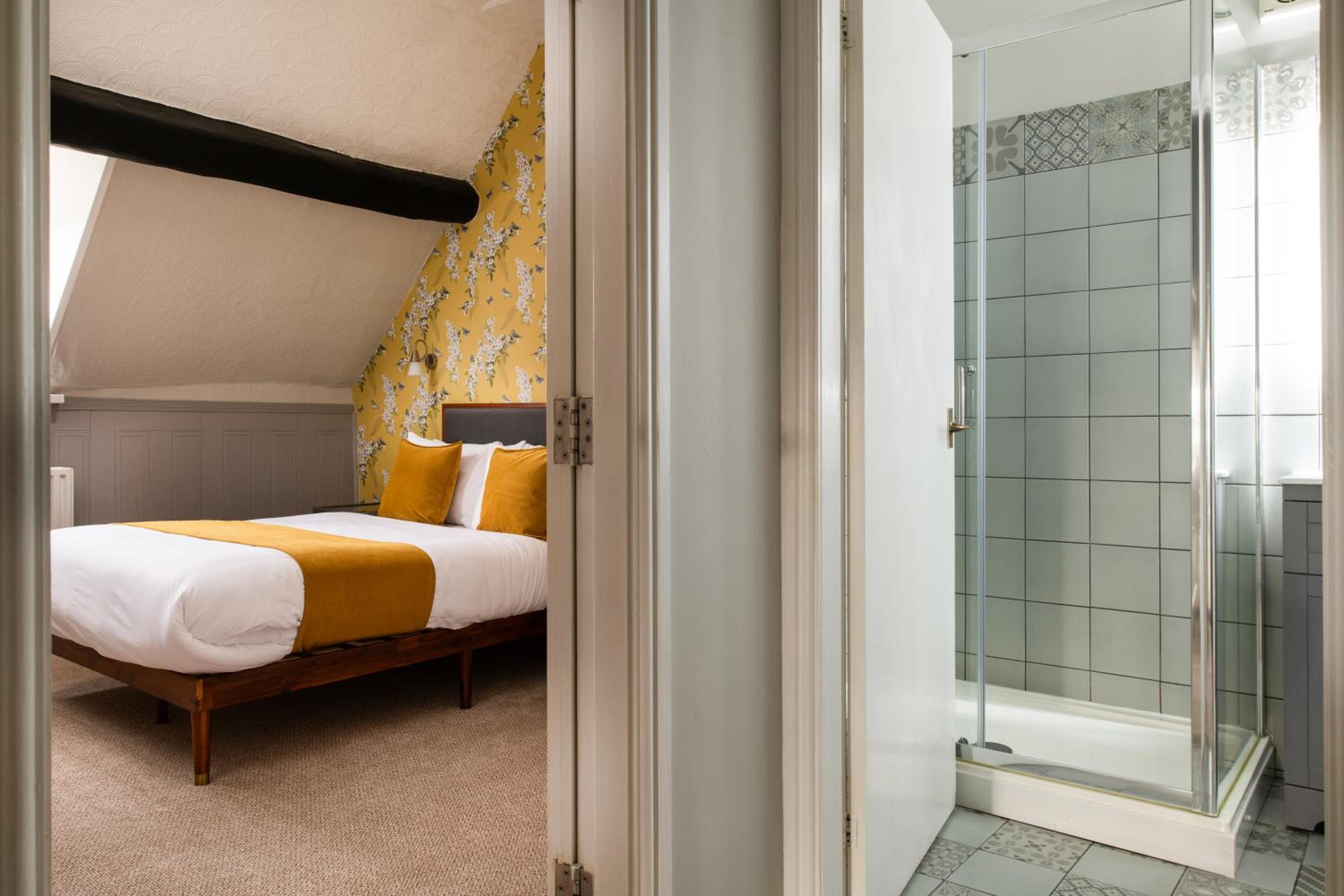 Deluxe Double or Twin Room - Photo 3