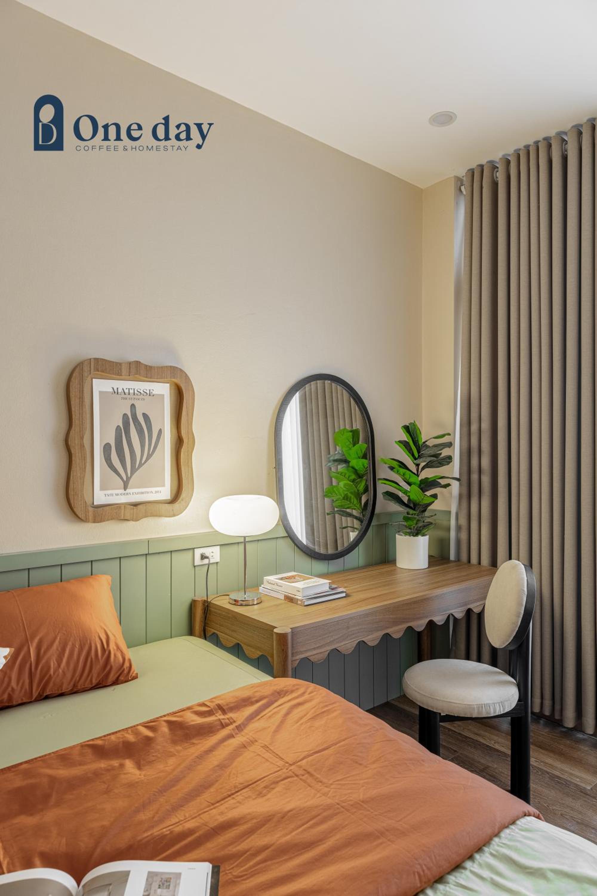 Family Suite with Balcony - Photo 25
