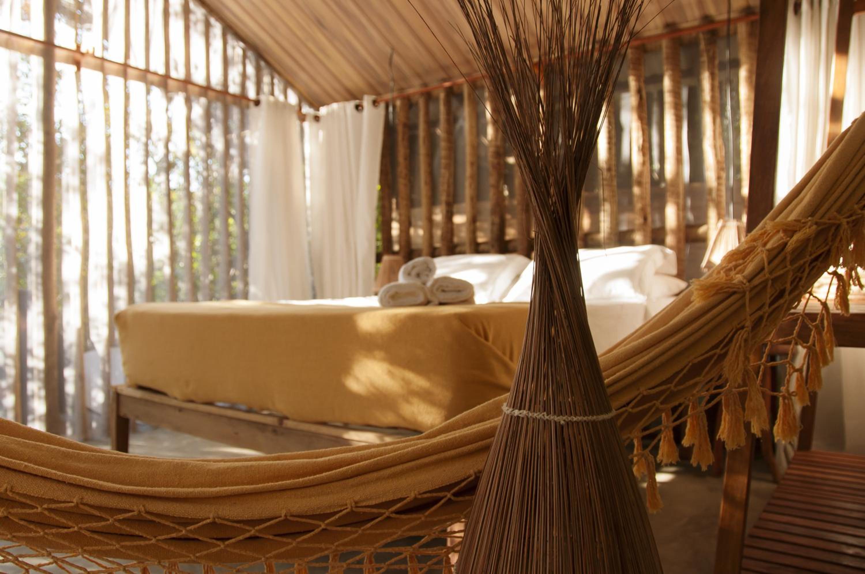 Queen Room with Garden View - Photo 7