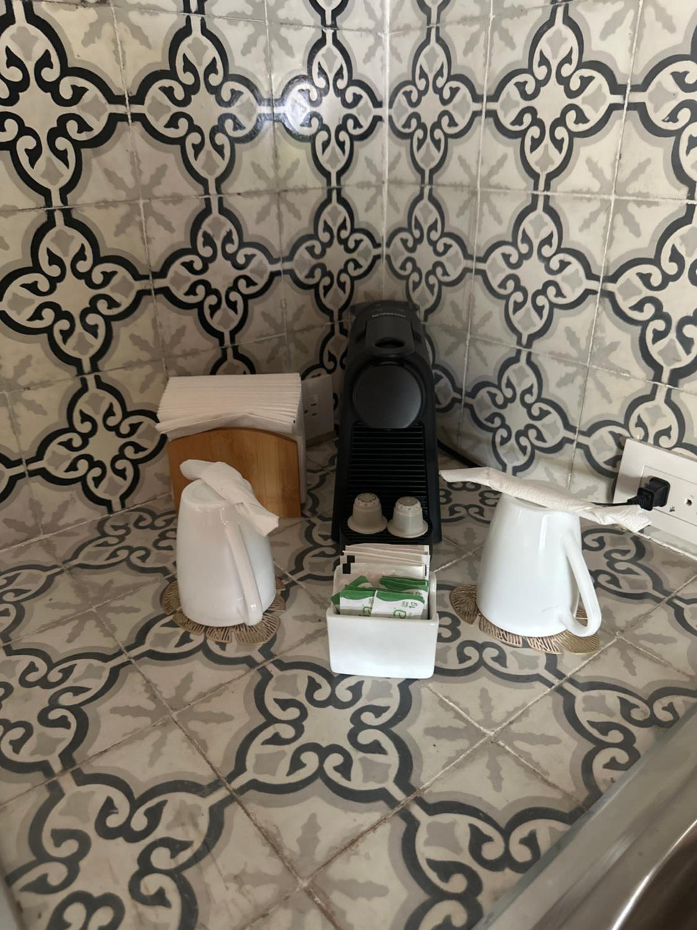 Suite with Garden View - Photo 21