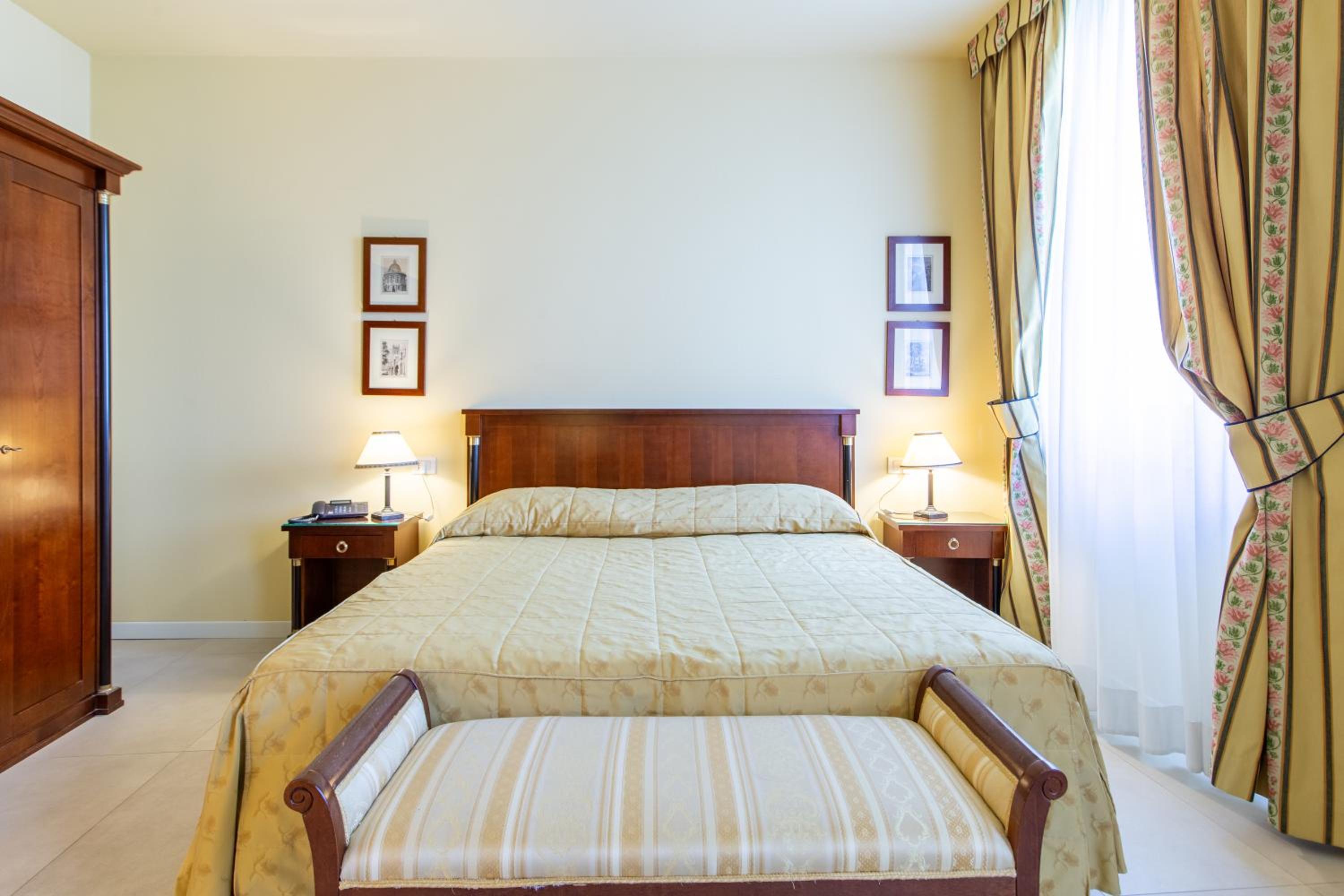 Superior Double or Twin Room photo 3