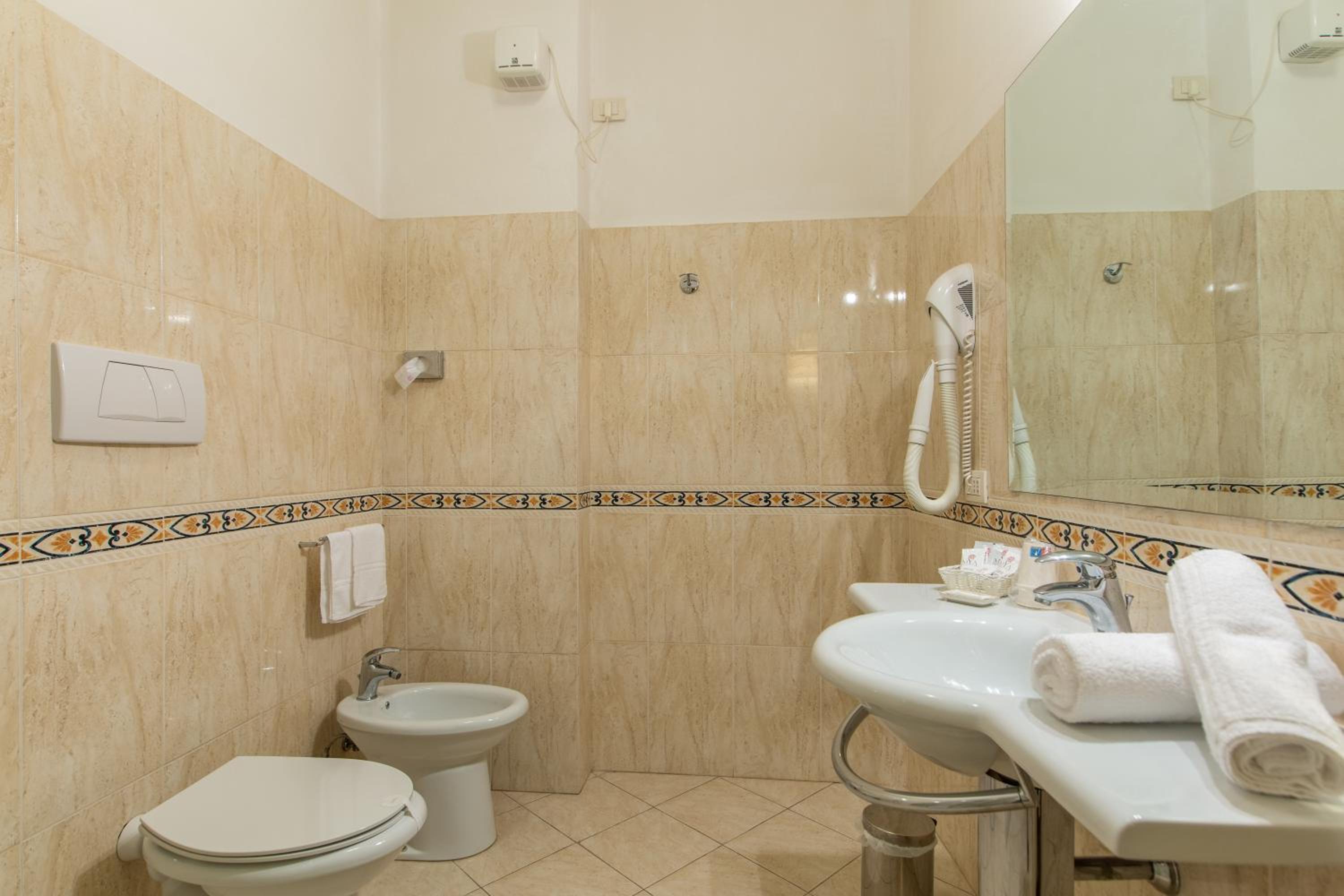 Junior Suite - Photo 2