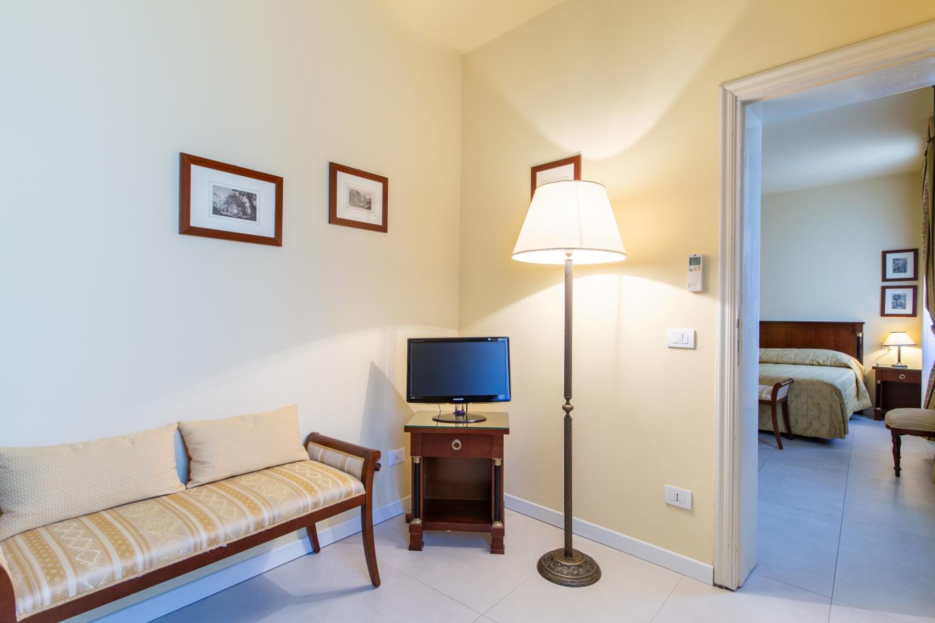Junior Suite - Photo 6