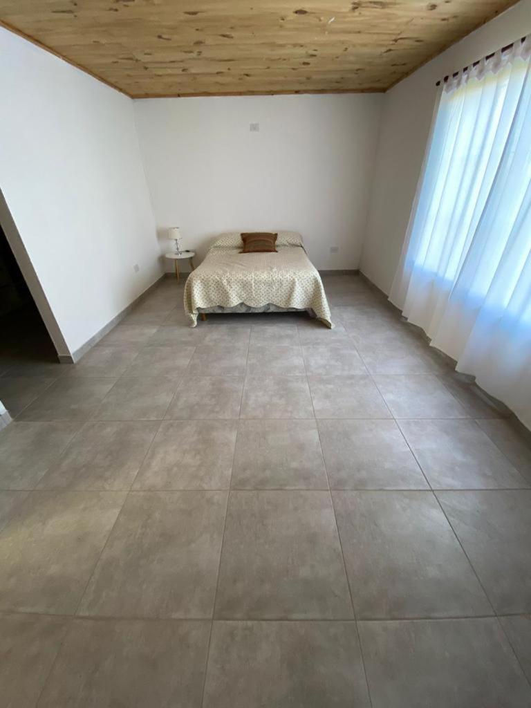 One-Bedroom House photo 1