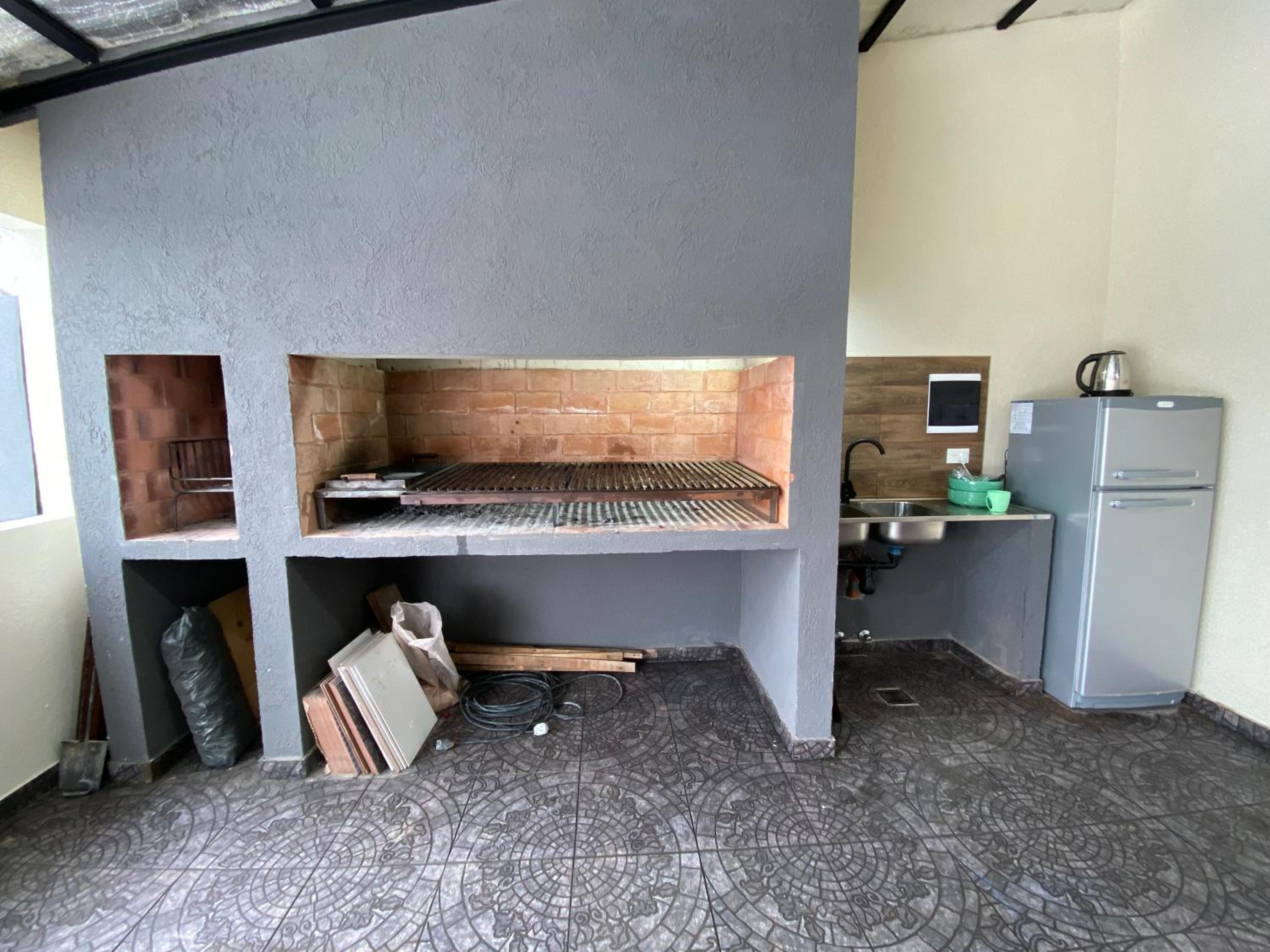 One-Bedroom House photo 1