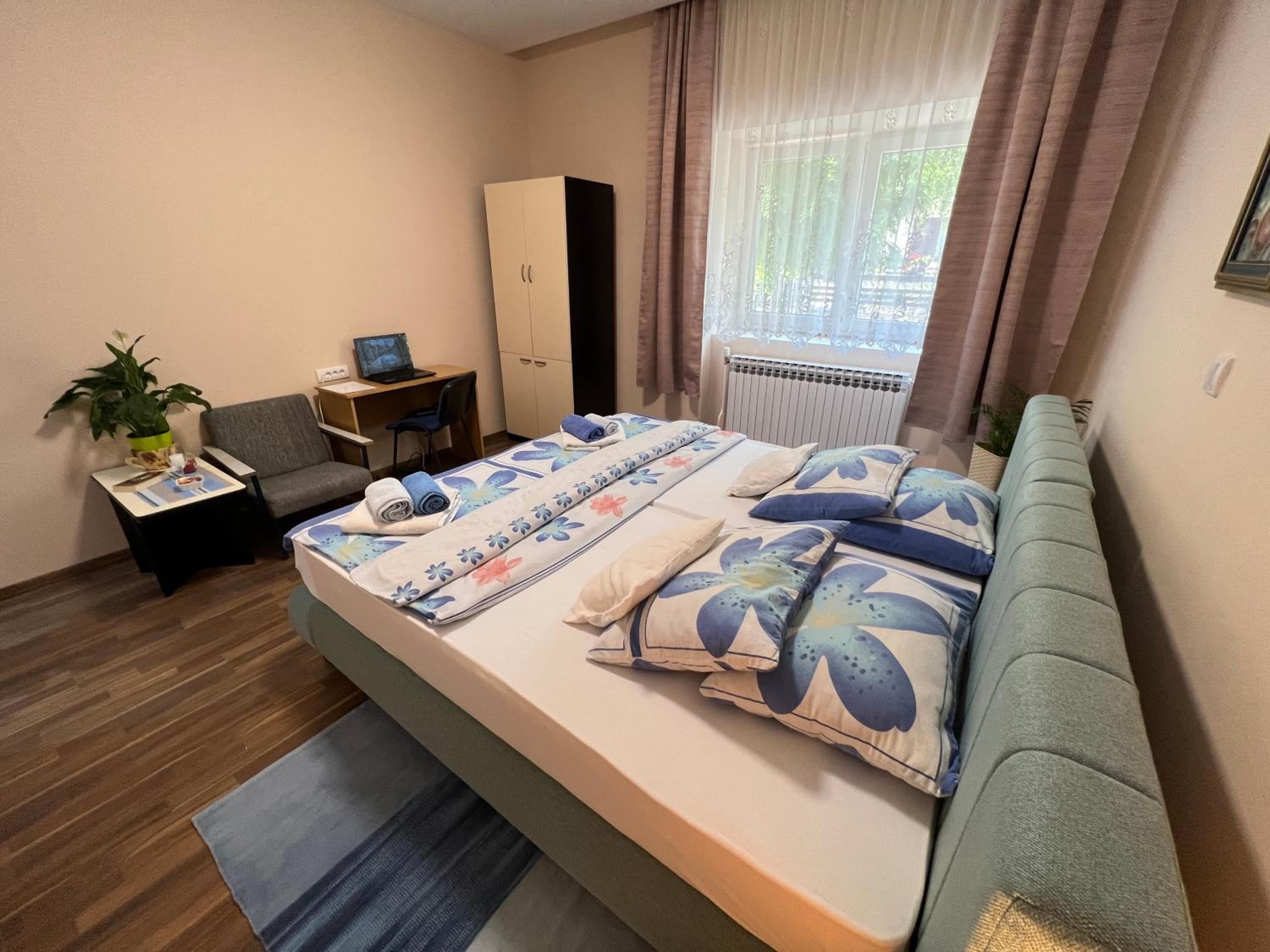 Double Room photo 1
