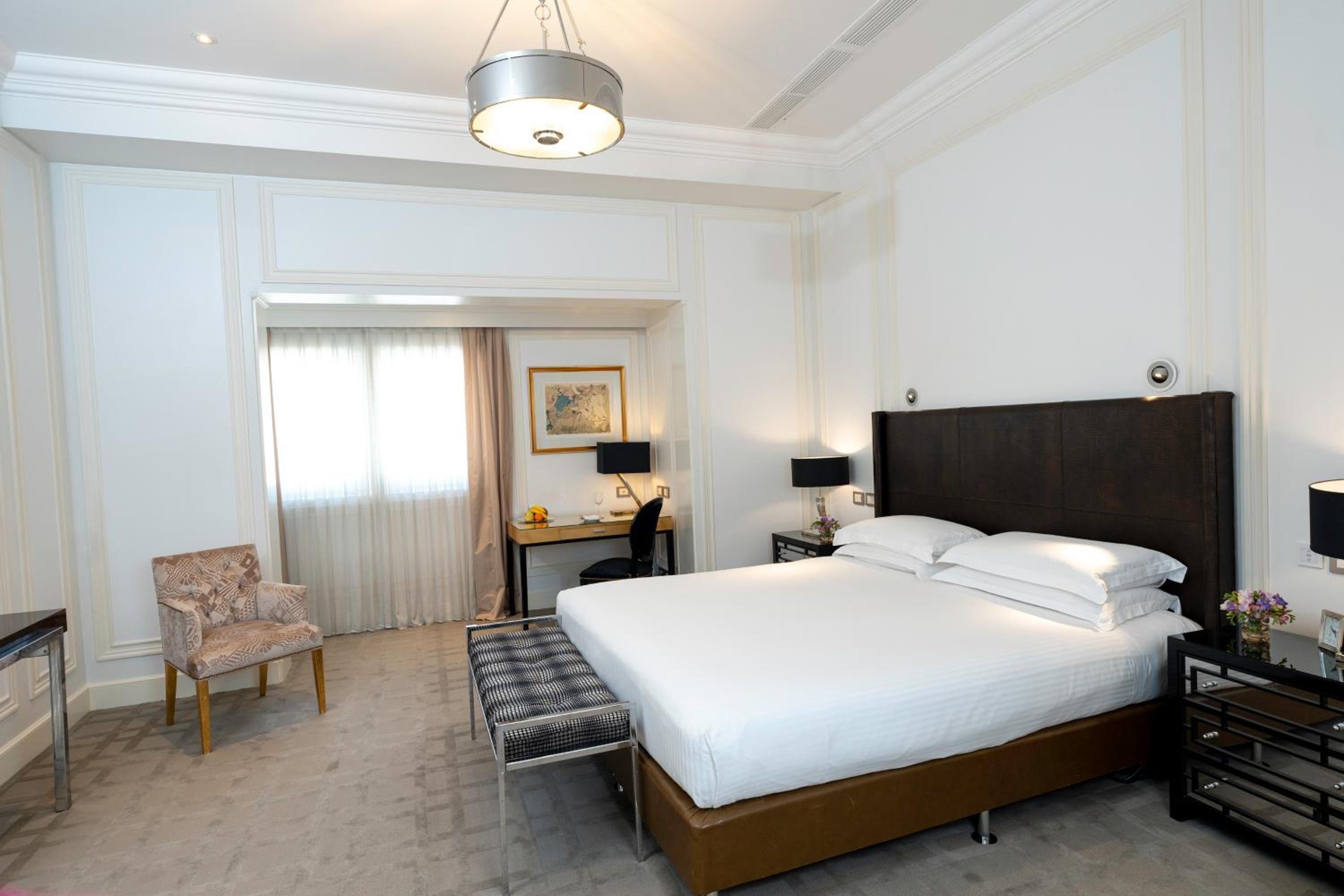 Junior Suite (Non Smoking)