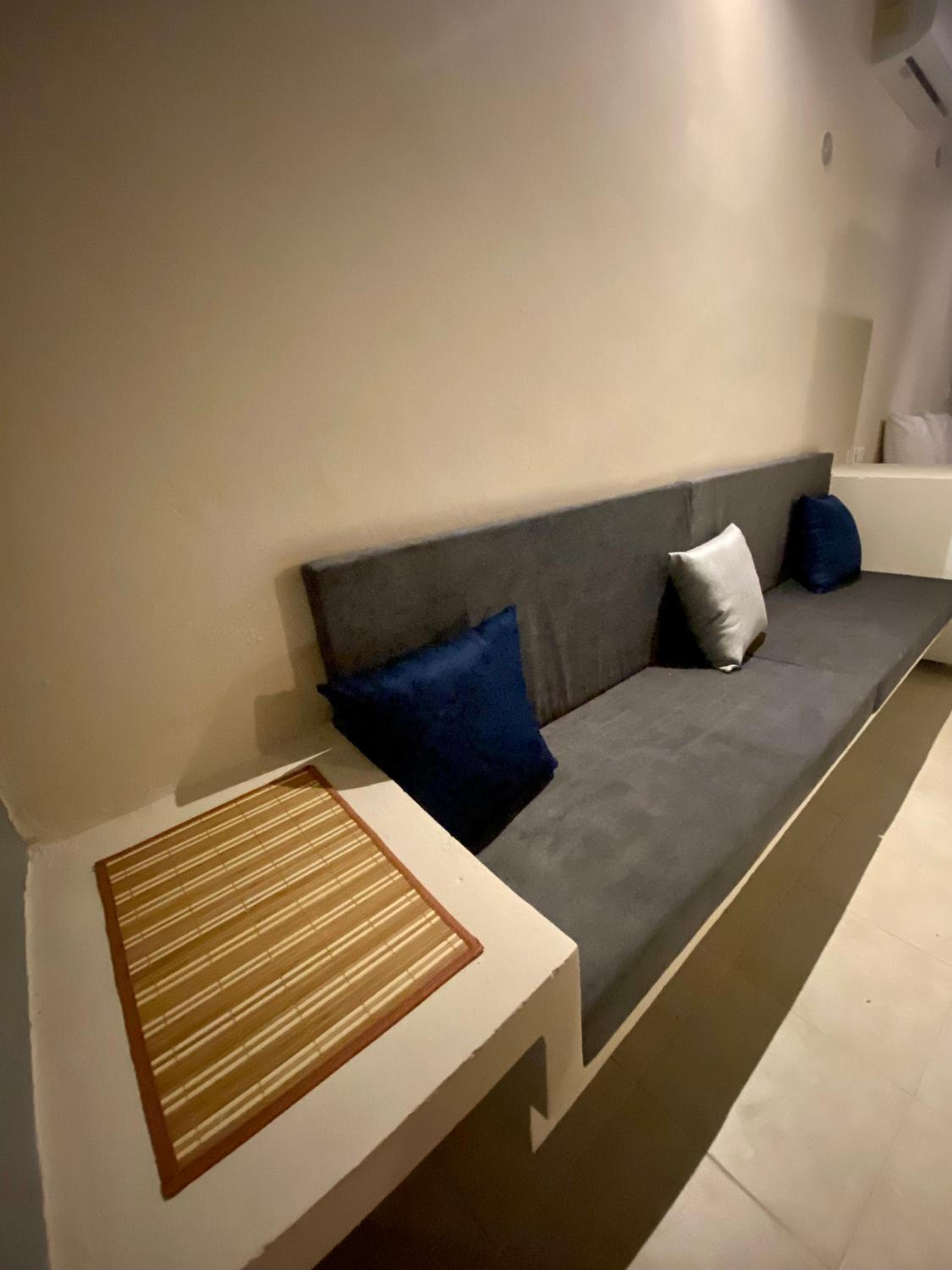 Double Room with Garden View - Photo 3